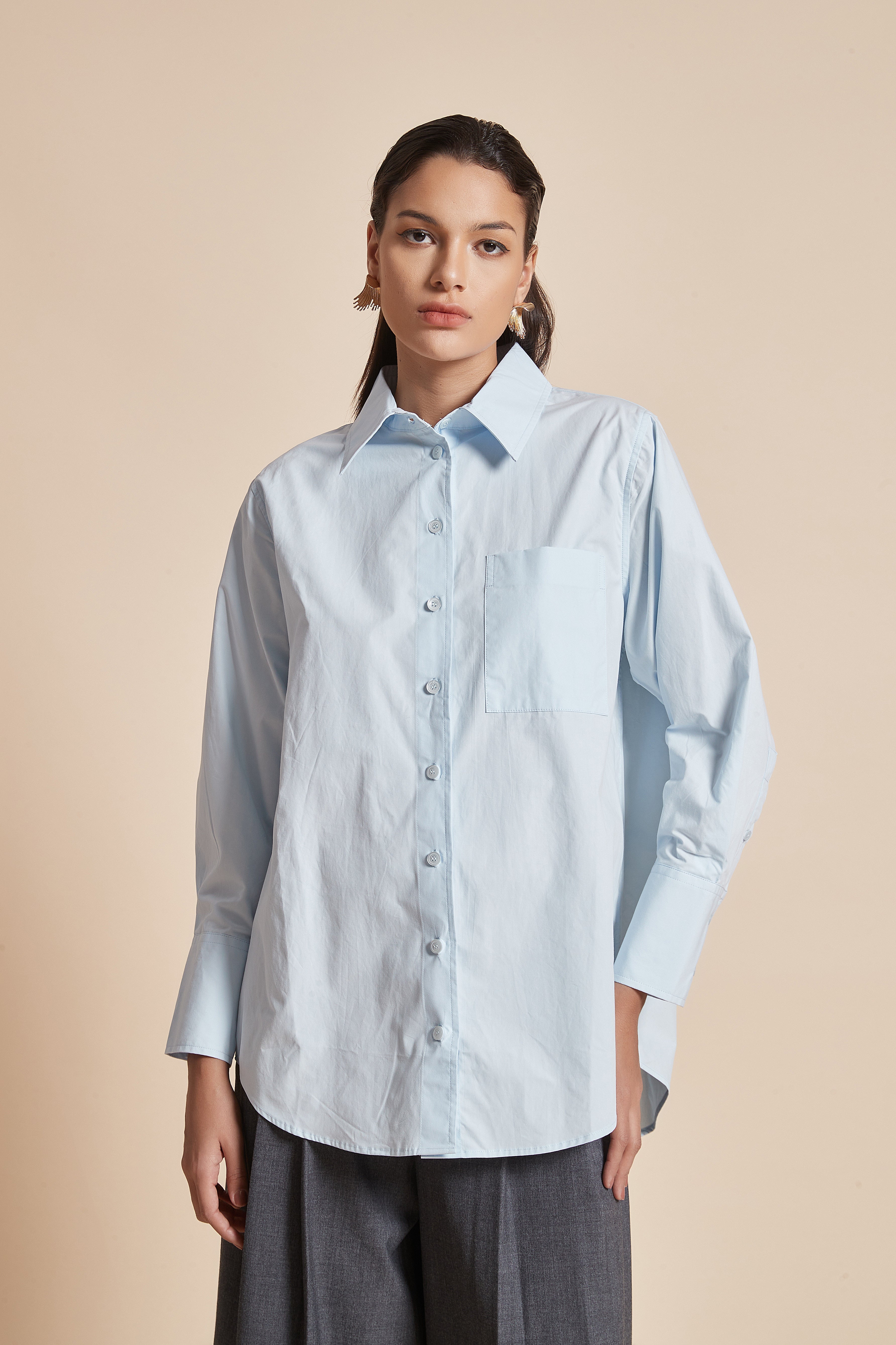Plain Hip-Length Women'S Blouse With Long Sleeves, Shirt Collar, And Front Buttons