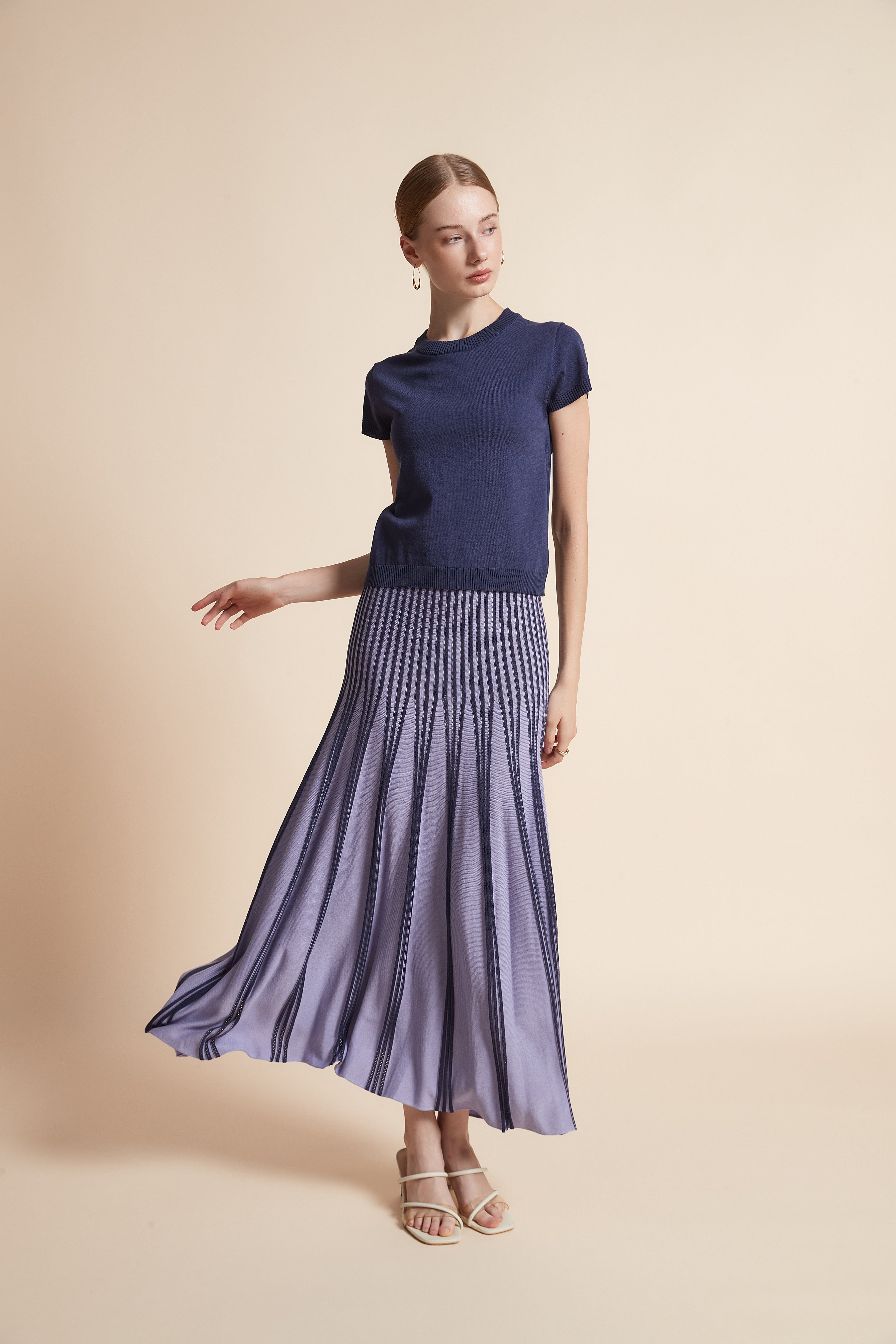 توب منسوج سادة نص كم