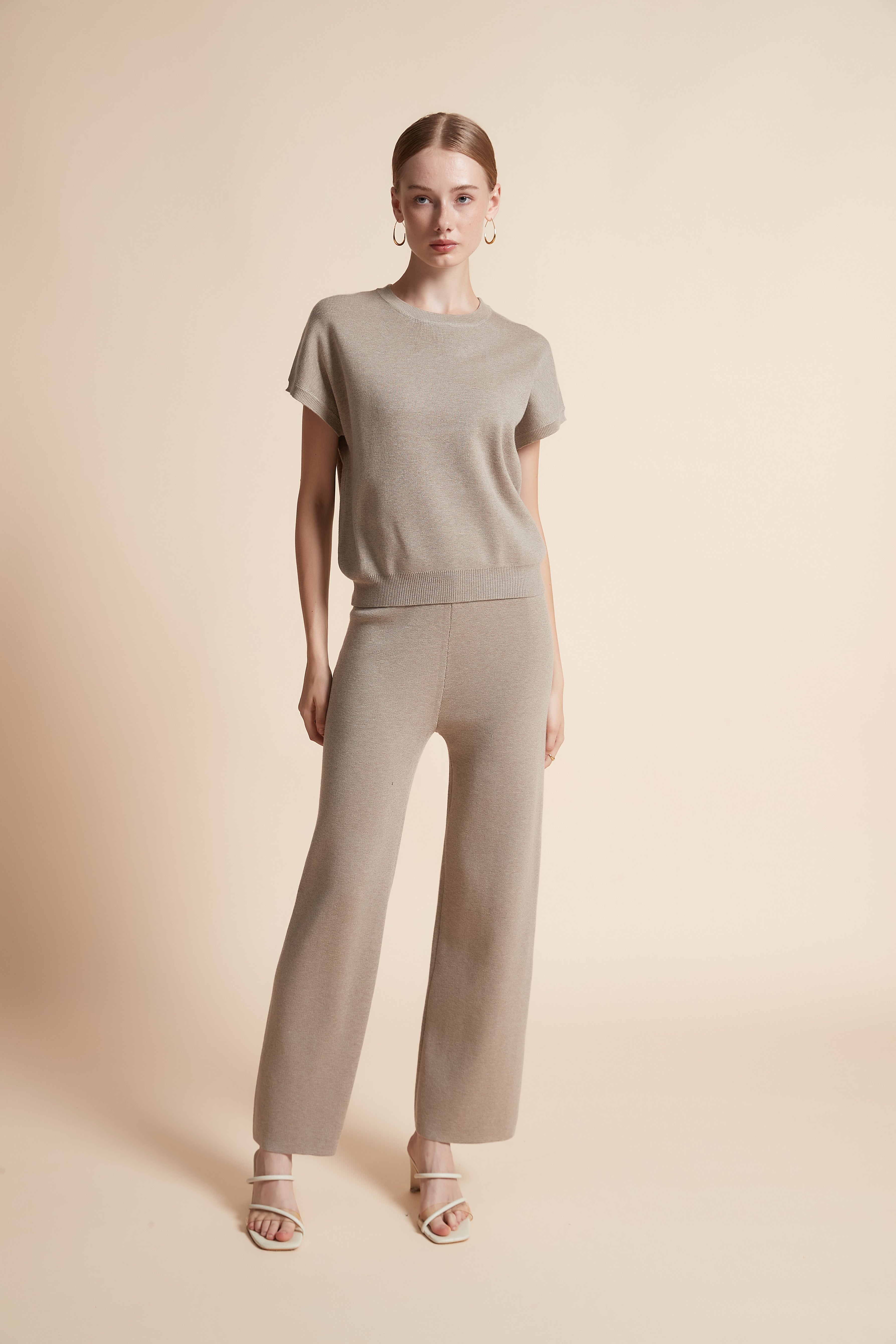 توب سادة منسوج واسع نص كم