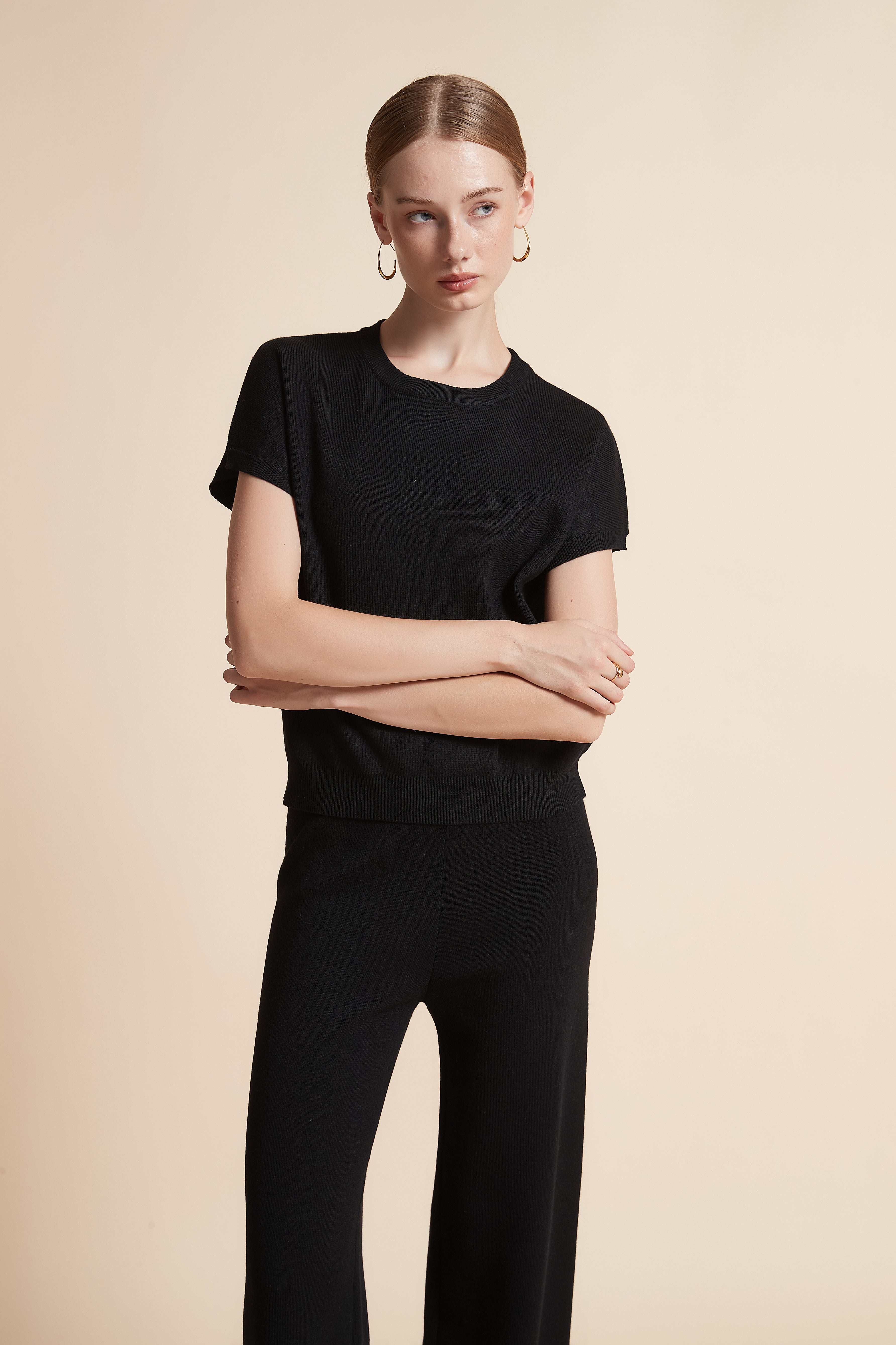 توب سادة منسوج واسع نص كم