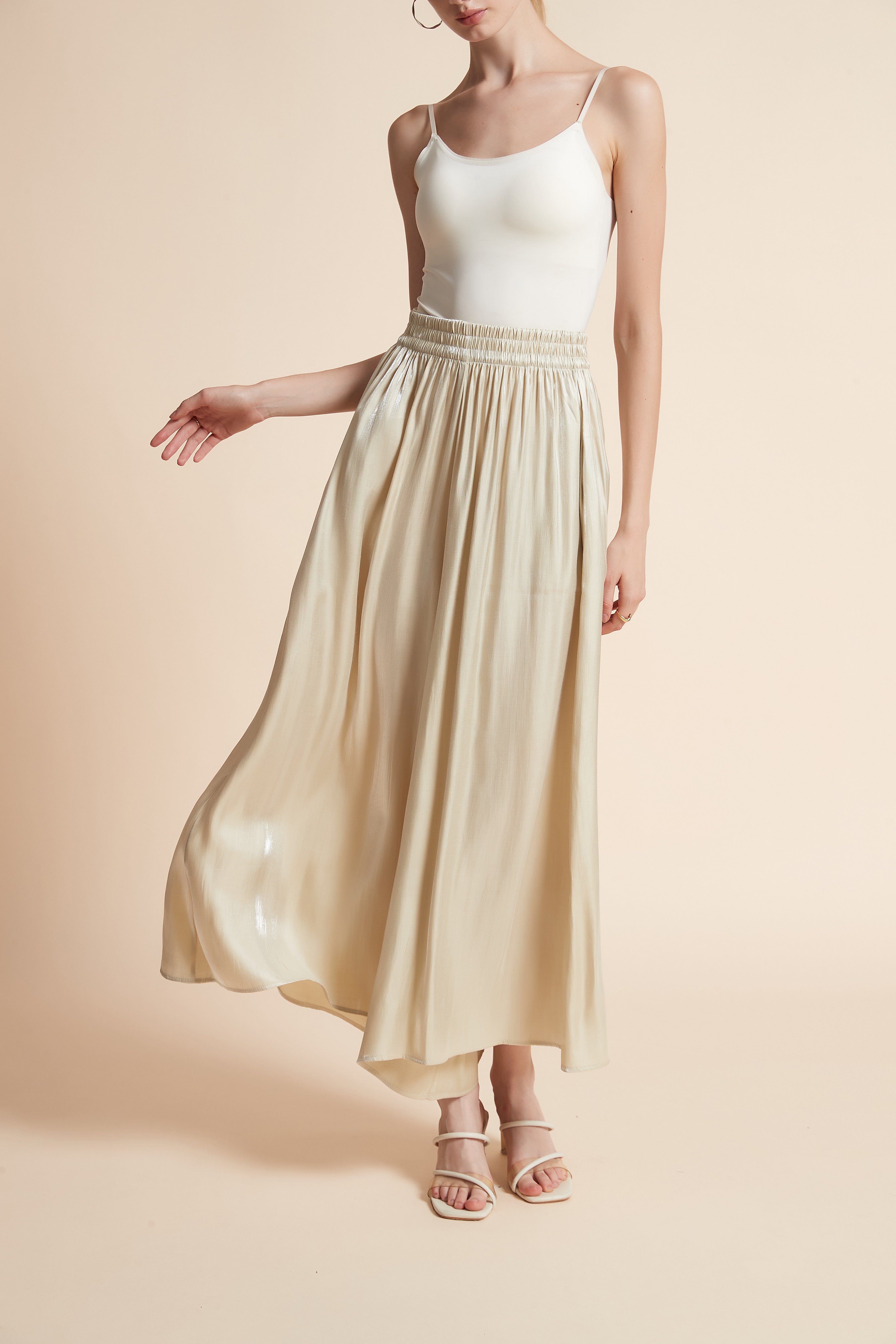 Solid Wide Skirt with Pockets