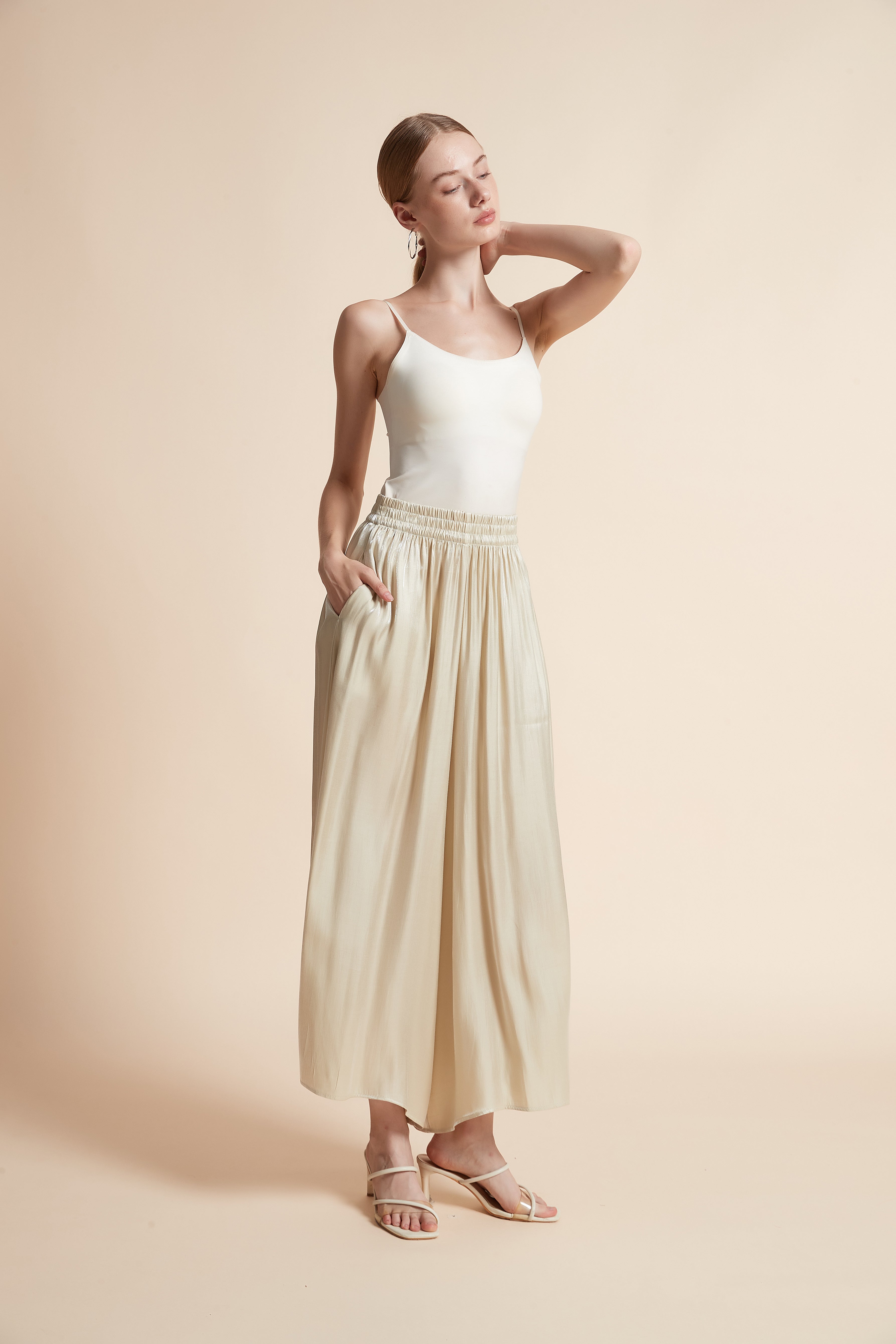 Solid Wide Skirt with Pockets