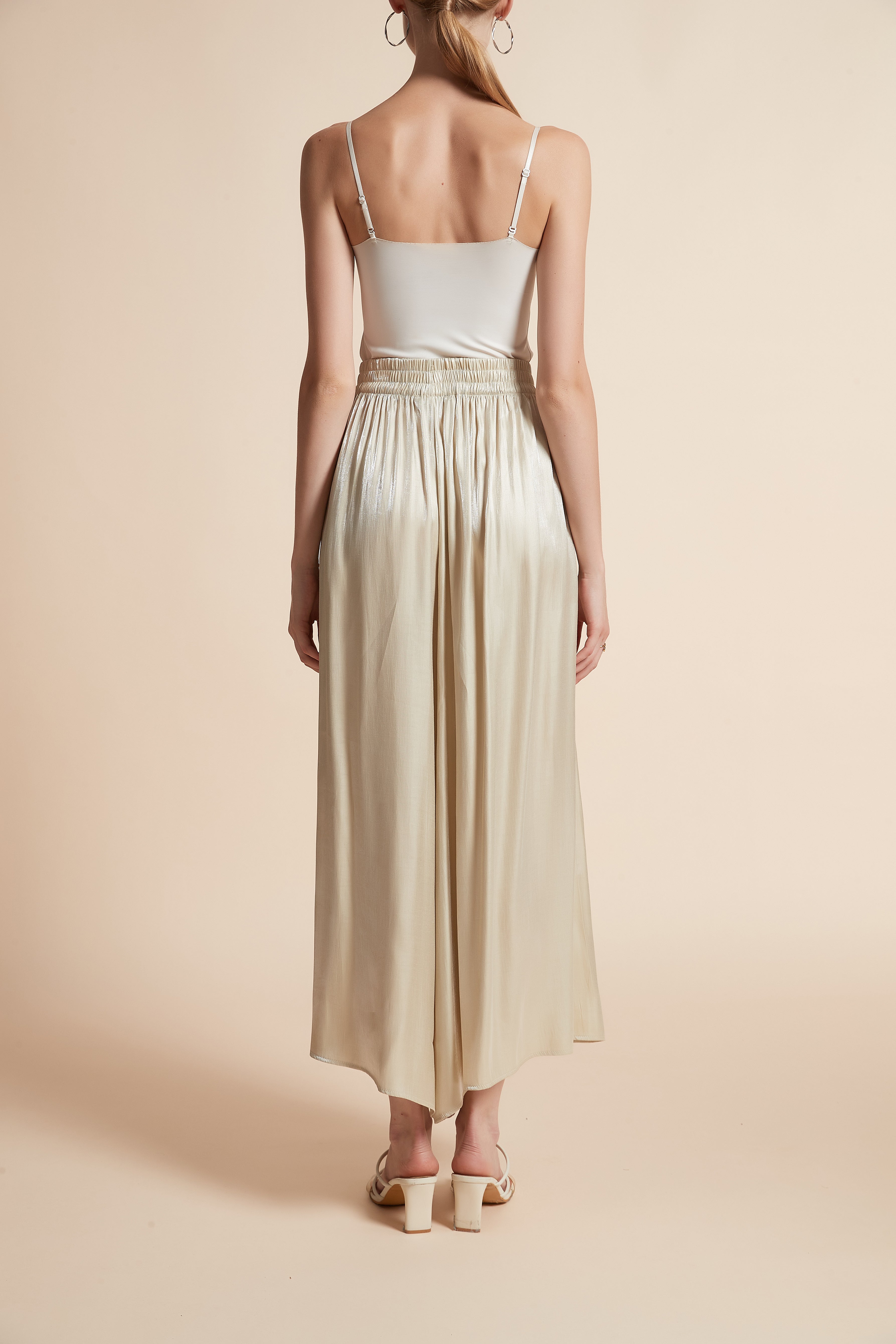Solid Wide Skirt with Pockets