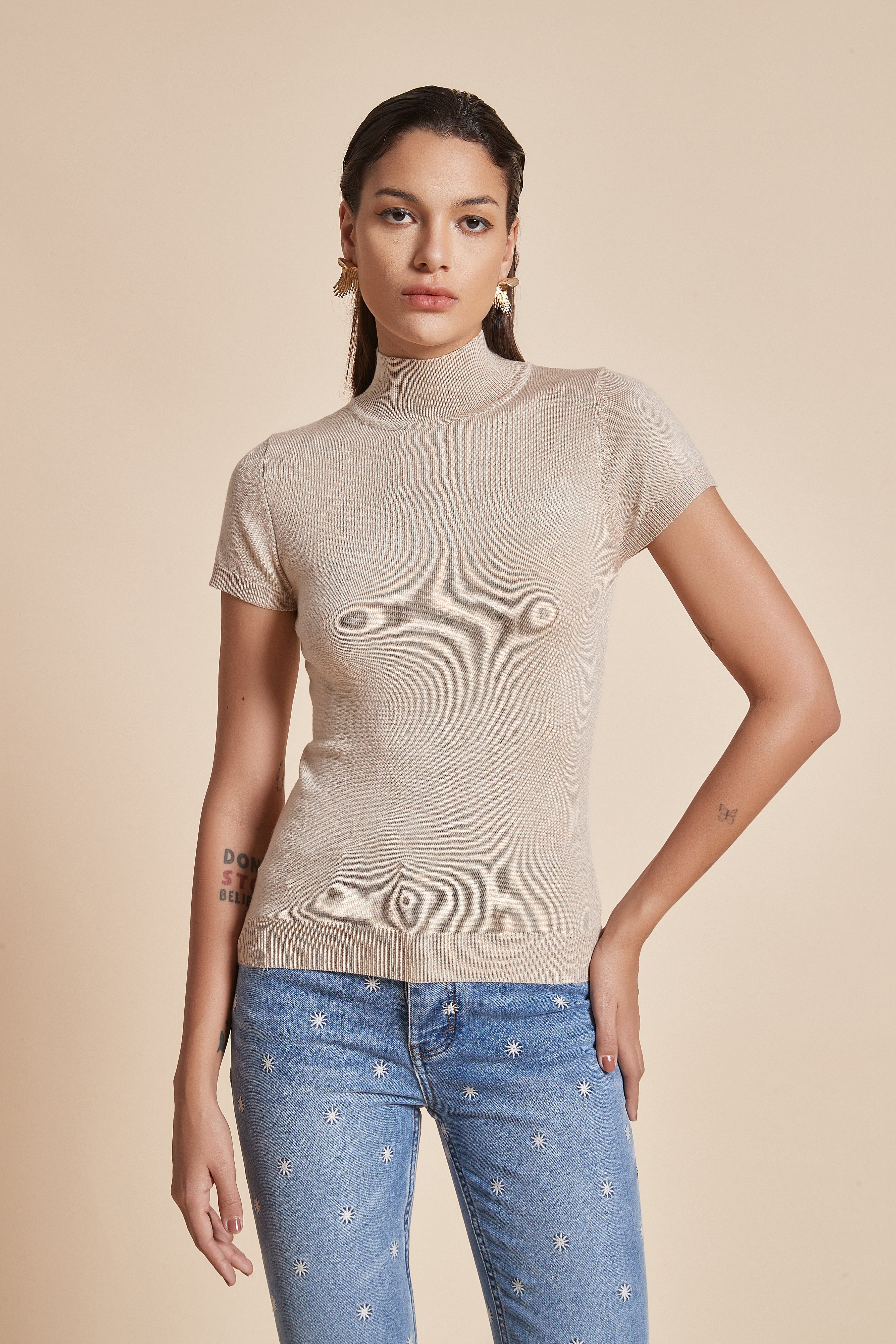 Short Sleeve High-Neck Blouse