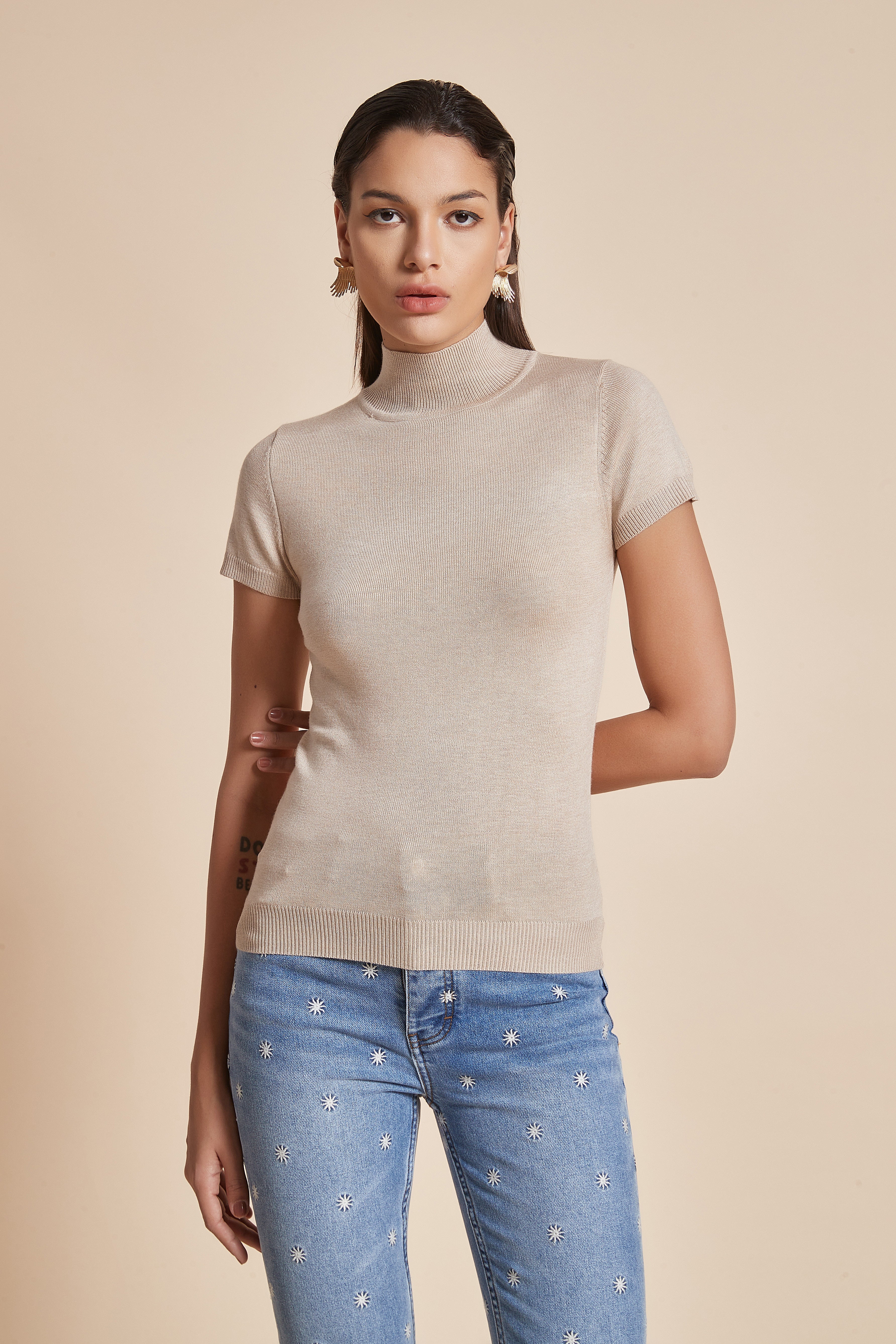 Short Sleeve High-Neck Blouse
