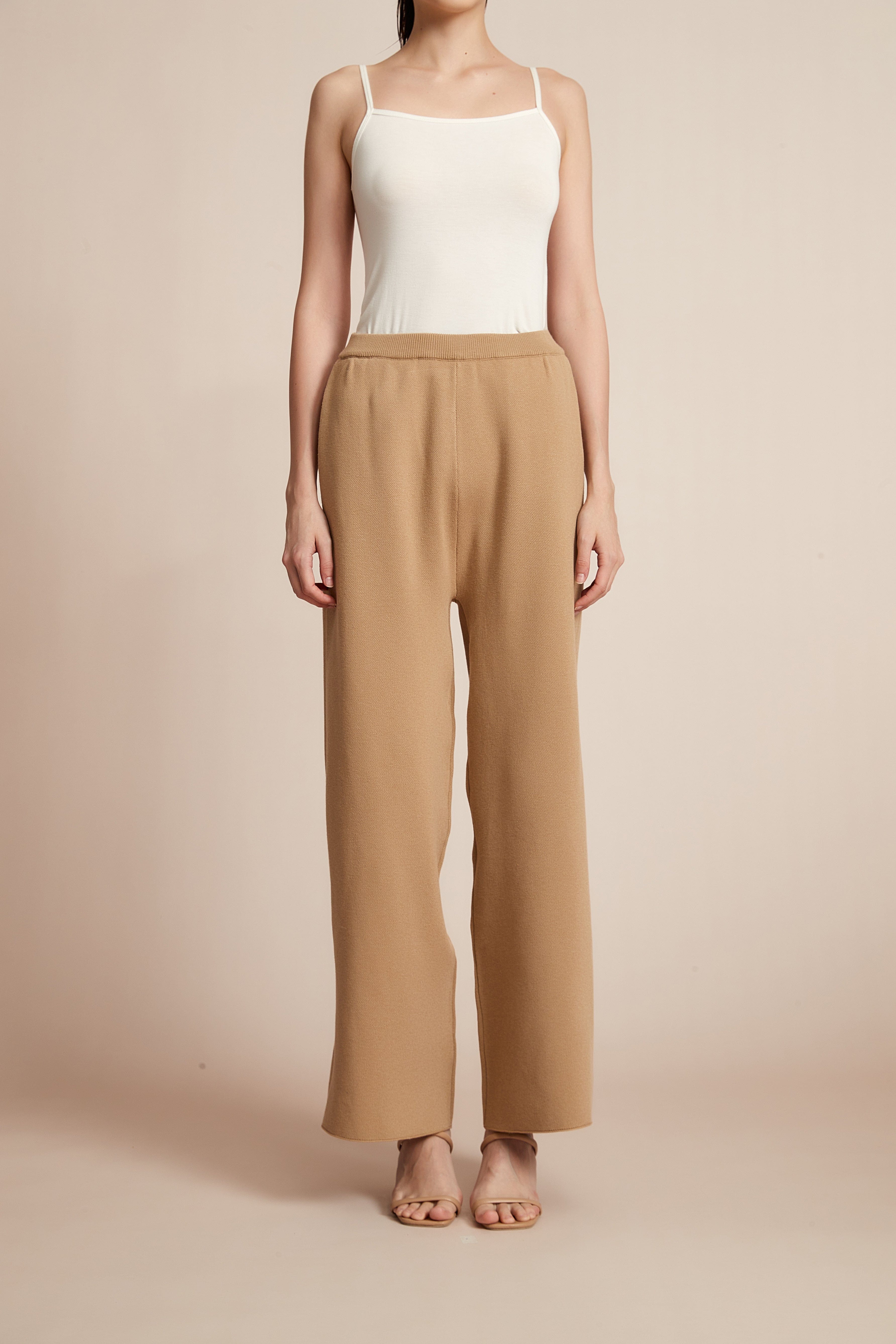 Yola Wide Plain Pants with Long Legs and High Waist