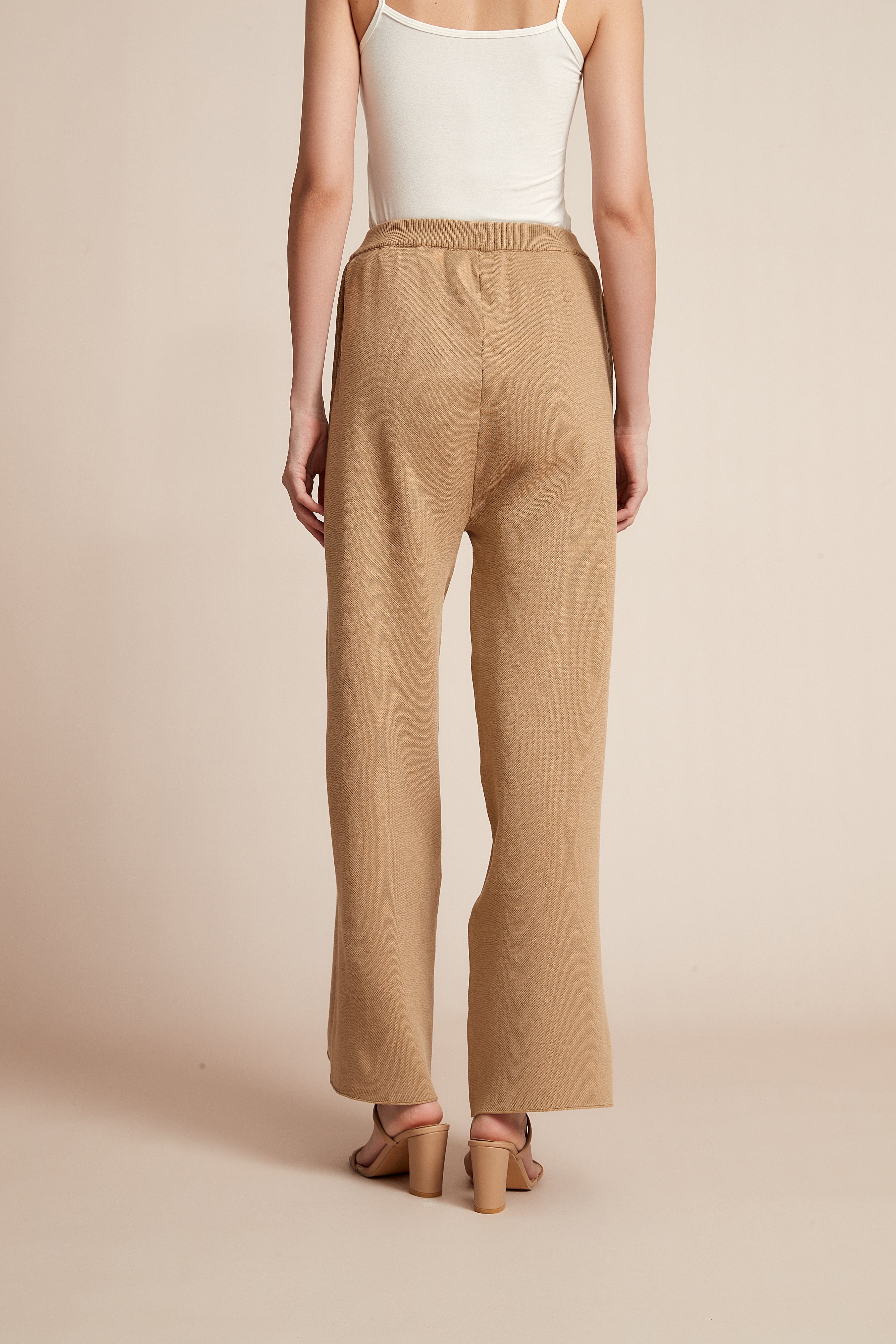 Yola Wide Plain Pants with Long Legs and High Waist