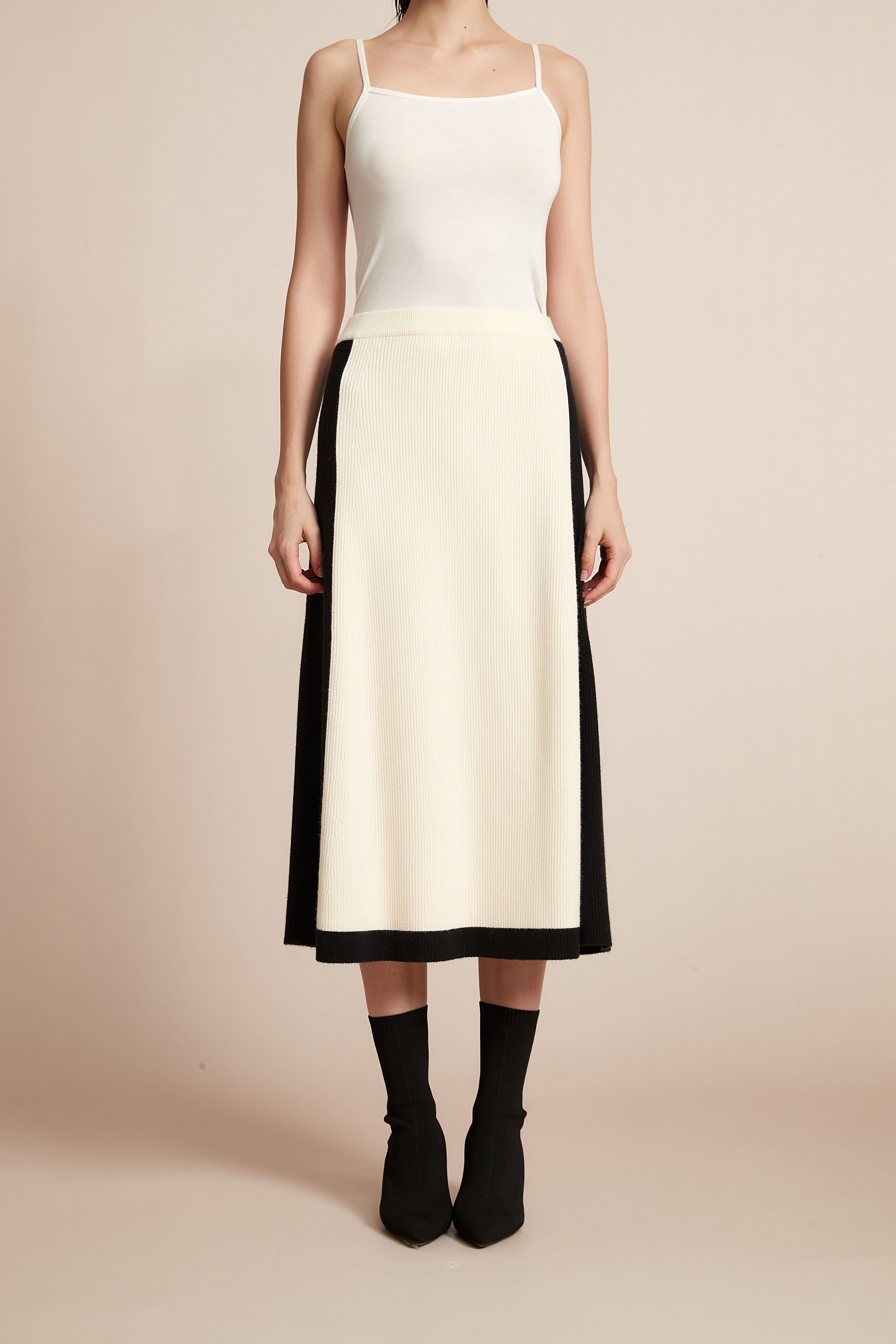 Yola Ribbed Midi Skirt Winter