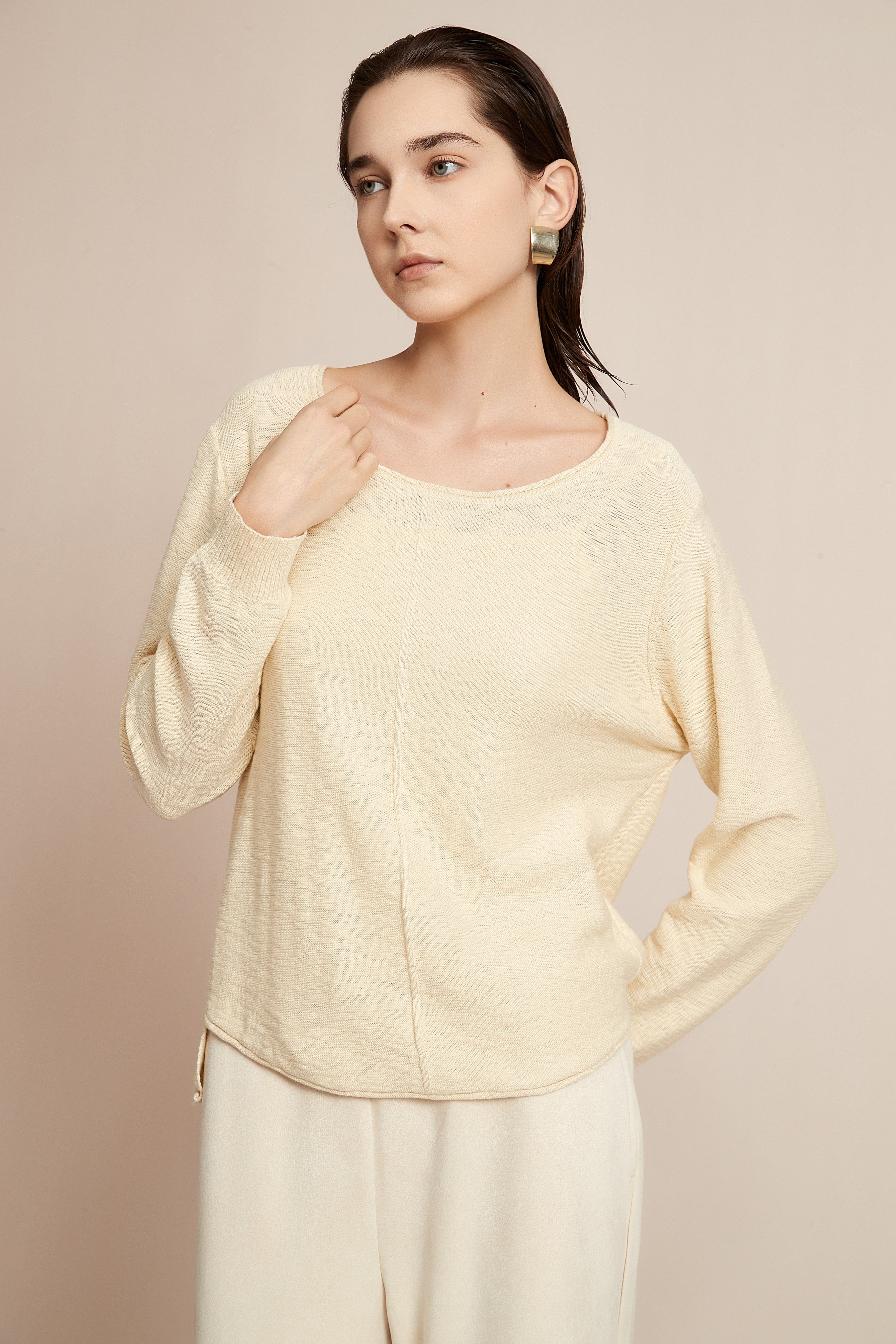 Yola Solid Blouse with Long Sleeves and Round Neck