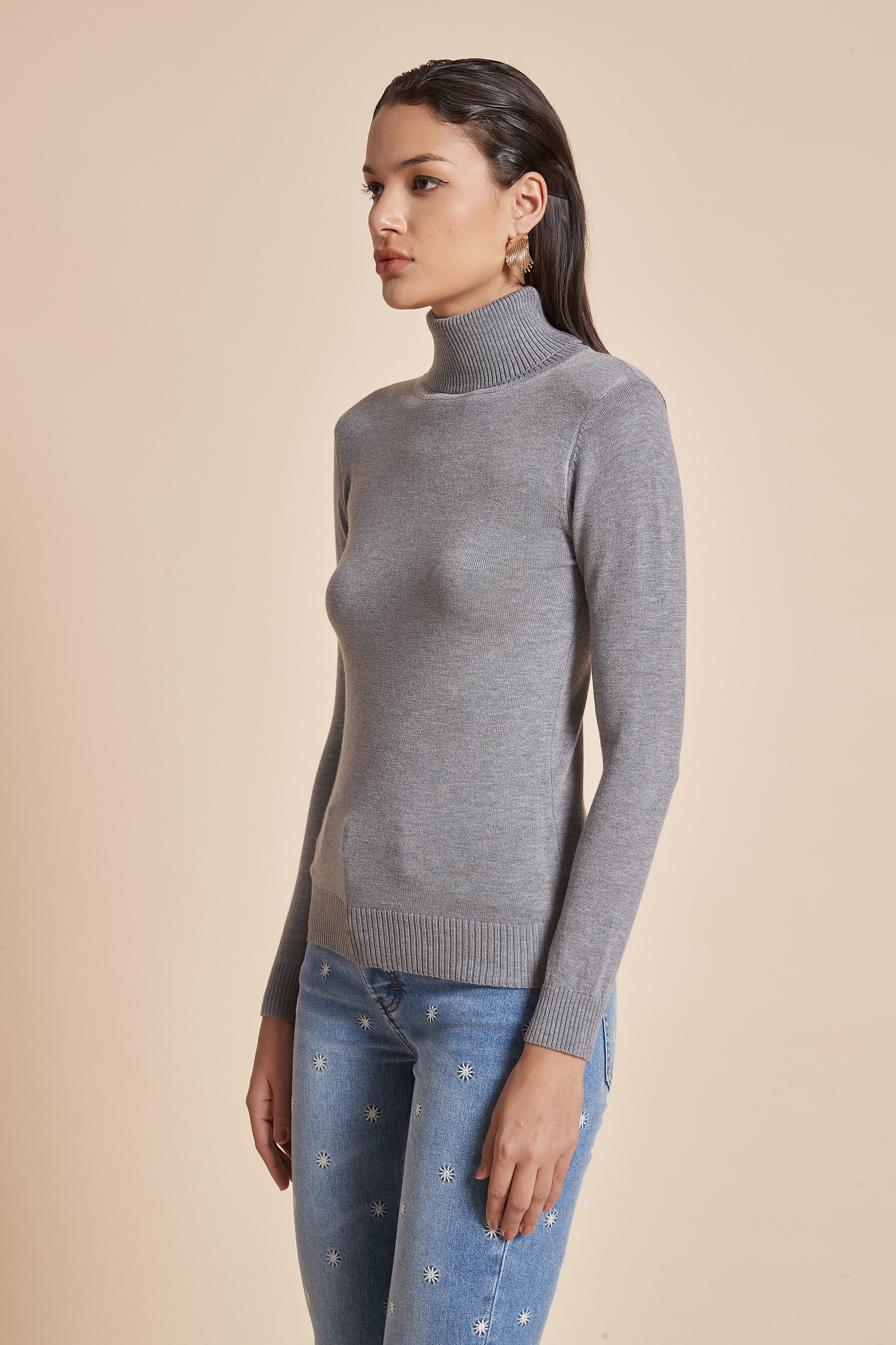 Yola Plain Ribbed High-Neck Blouse with Long Sleeves