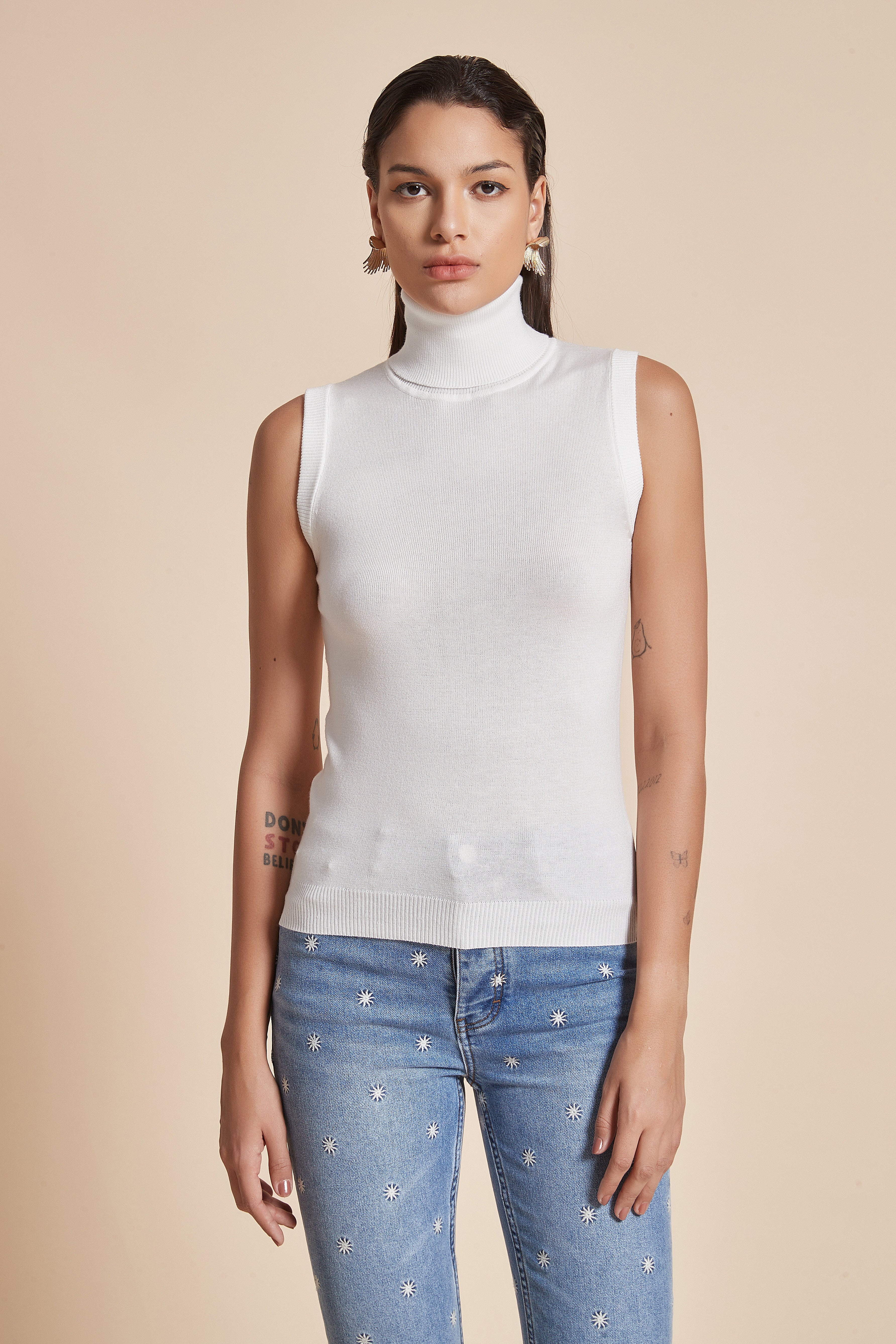 Plain Ribbed High-Neck Blouse With Half Sleeves