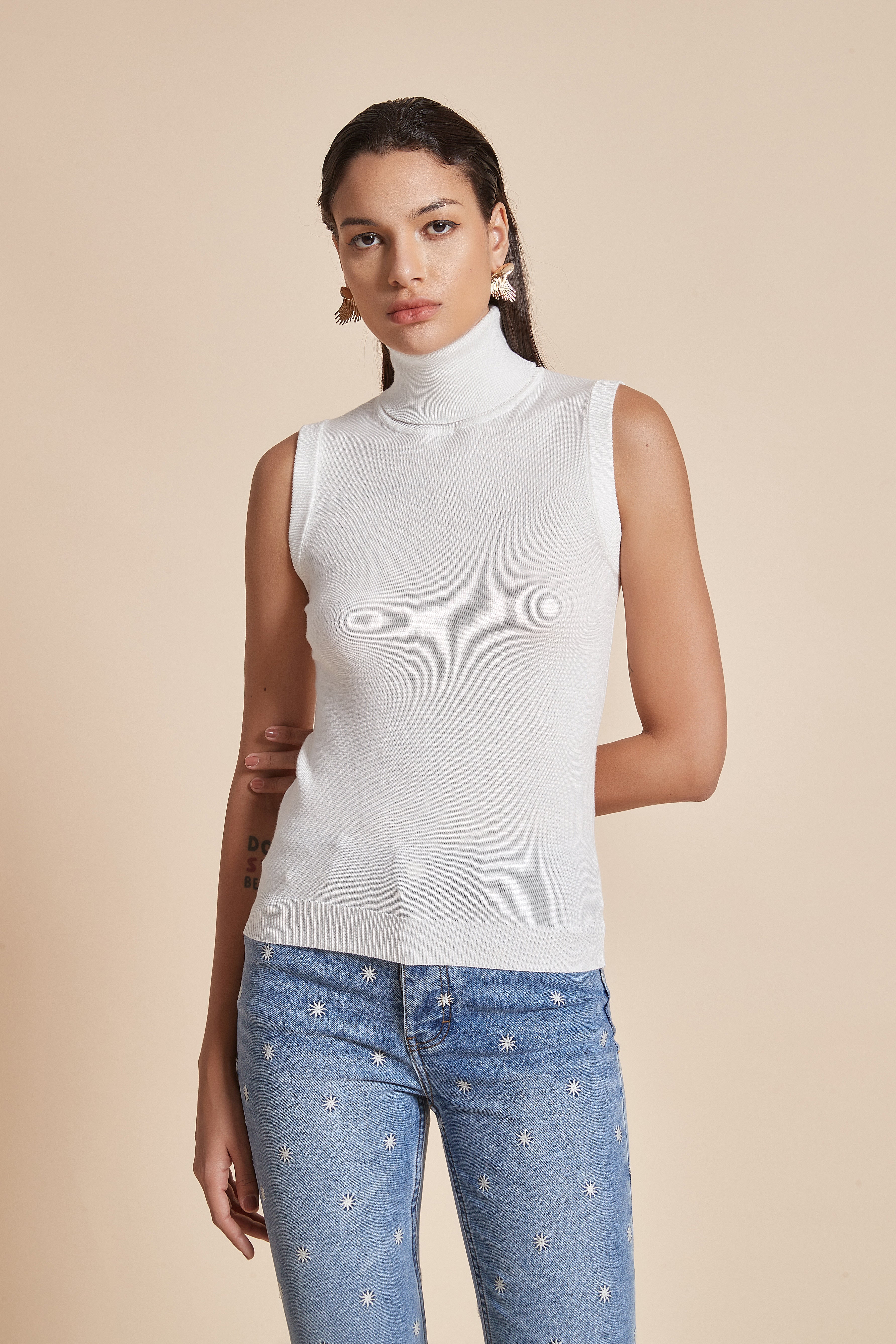 Plain Ribbed High-Neck Blouse With Half Sleeves