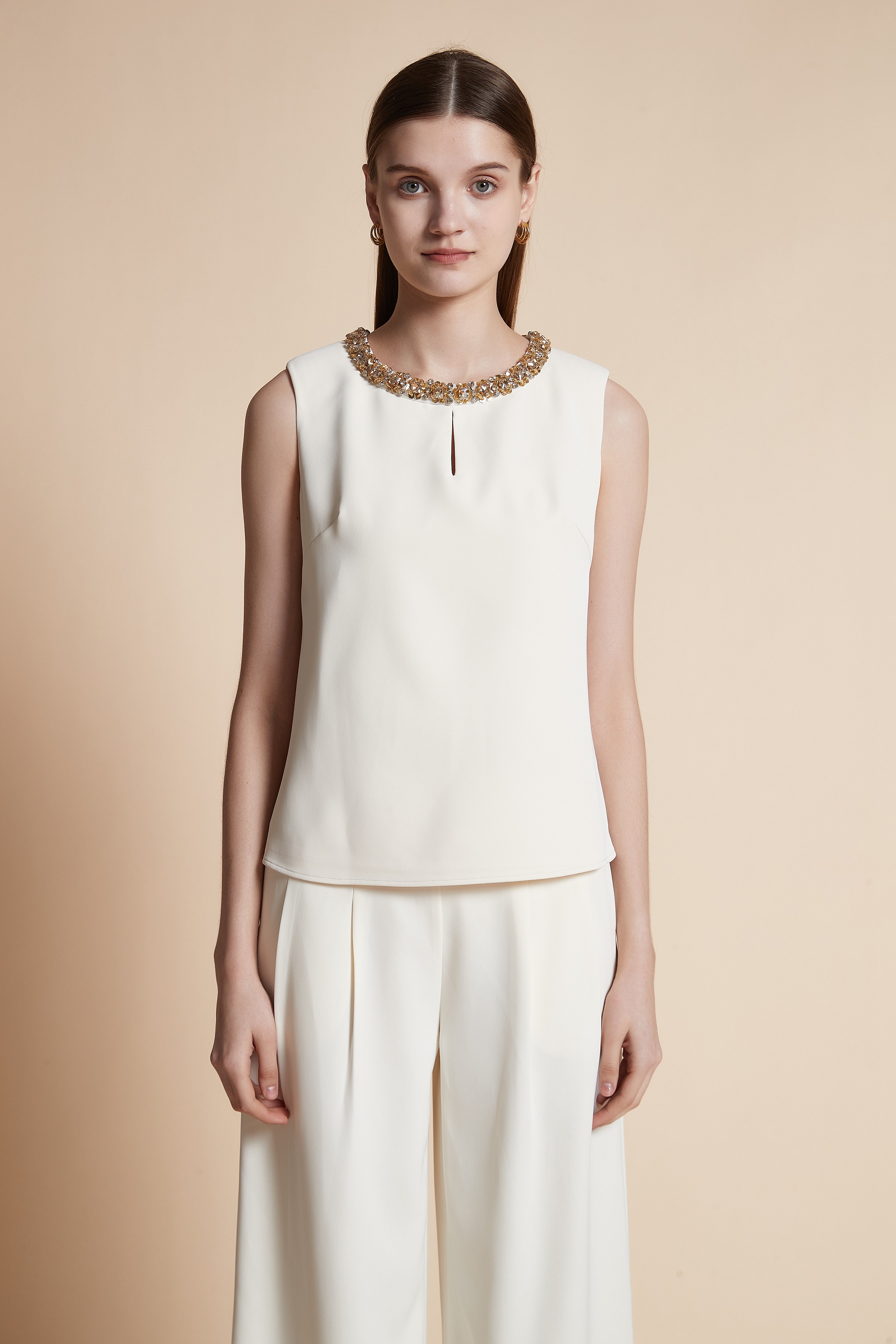 Sleeveless Solid Blouse