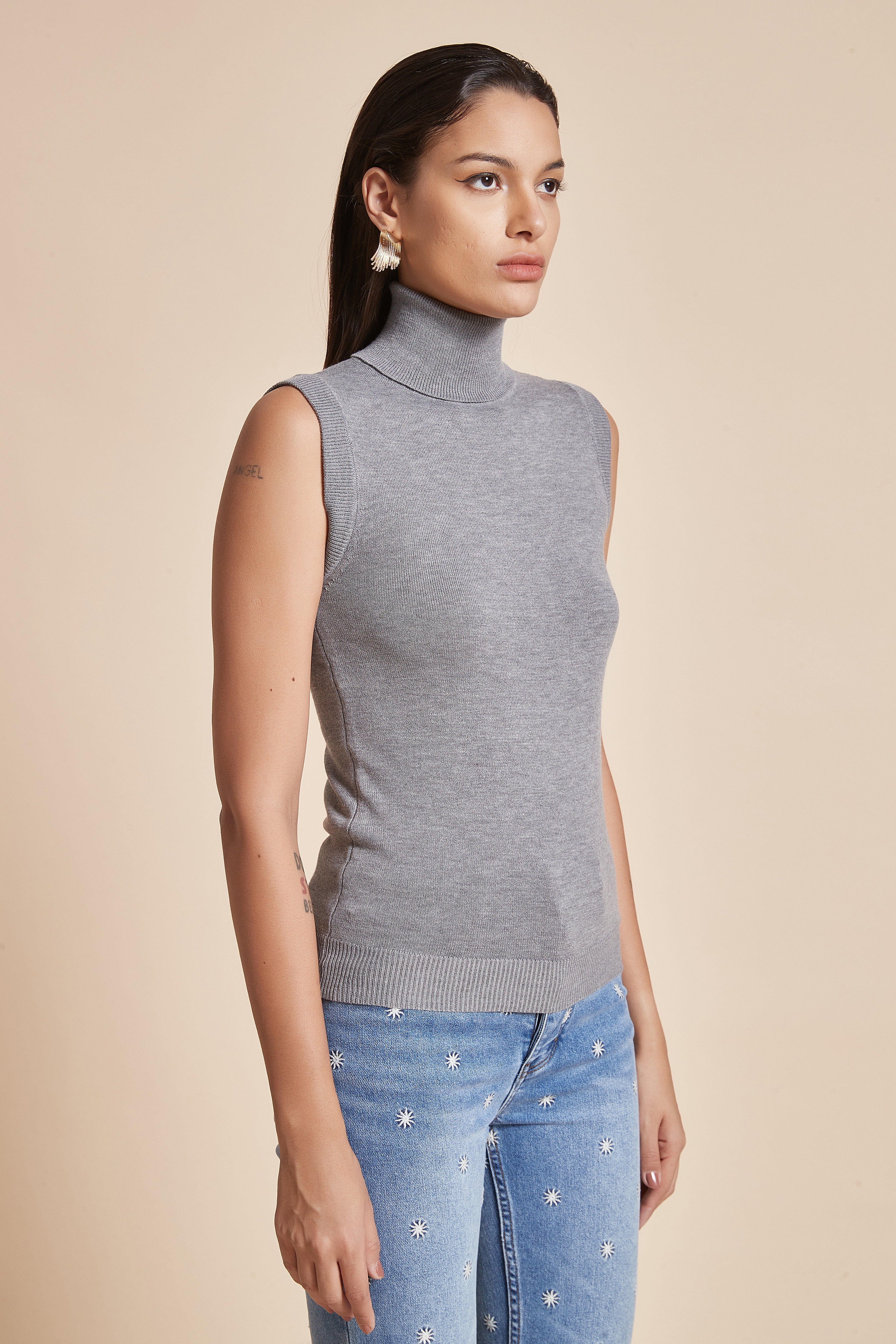Plain Ribbed High-Neck Blouse with Half Sleeves