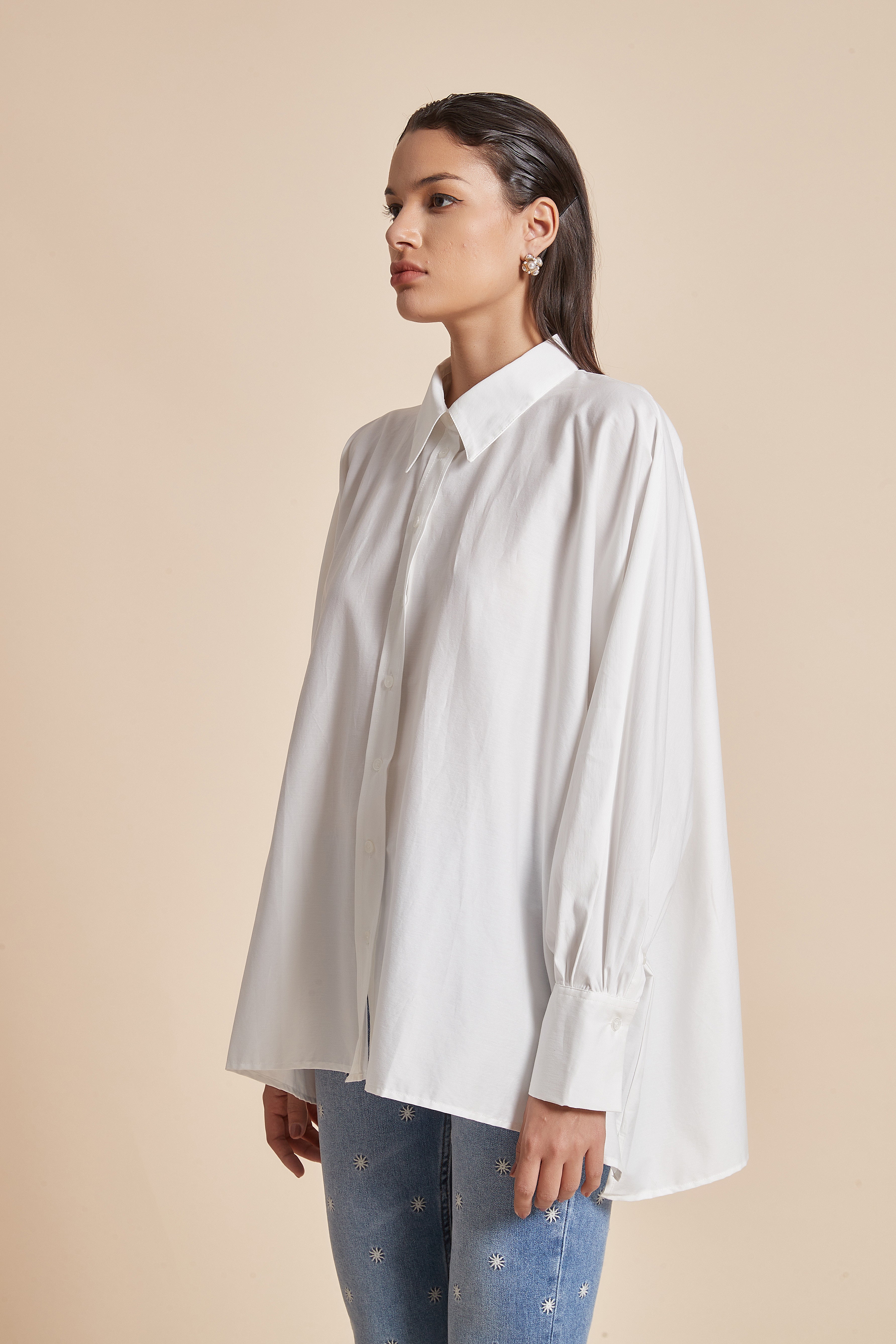 Yola Plain Long-Sleeve Women's Blouse with Shirt Collar and Front Buttons