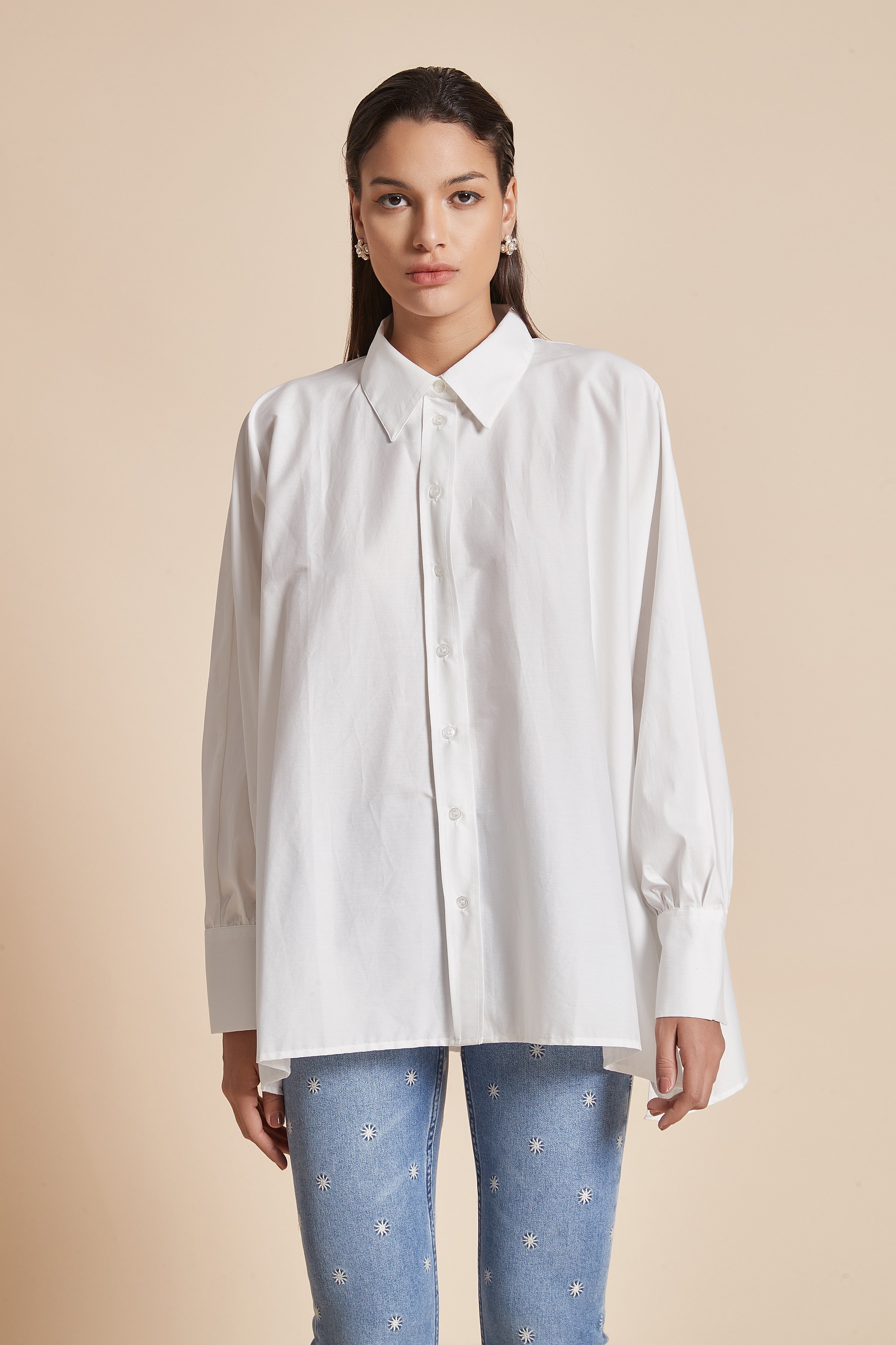 Plain Long-Sleeve Women'S Blouse With Shirt Collar And Front Buttons