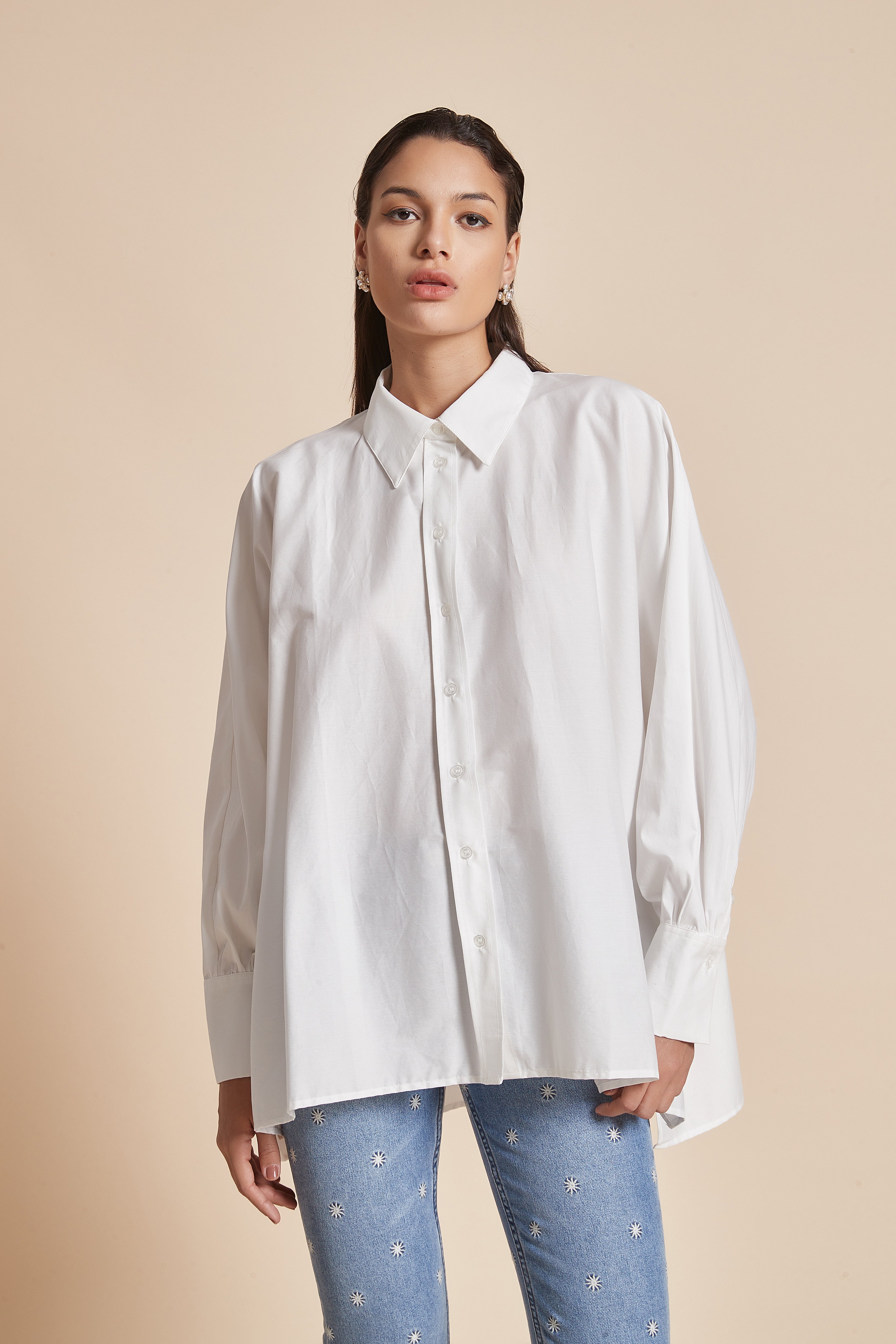 Plain Long-Sleeve Women'S Blouse With Shirt Collar And Front Buttons