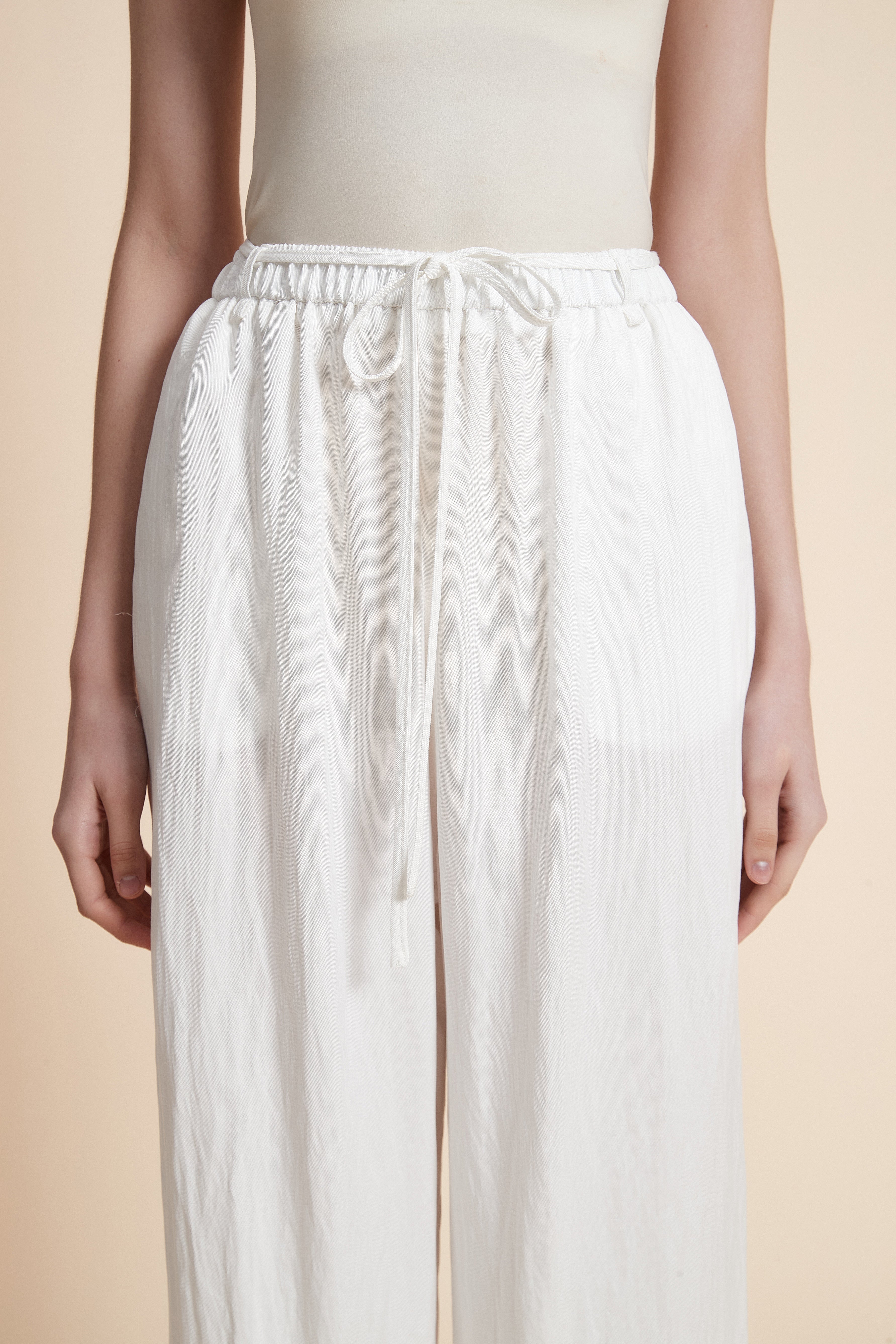 Solid Wide-Leg Long Pants with Waist Tie