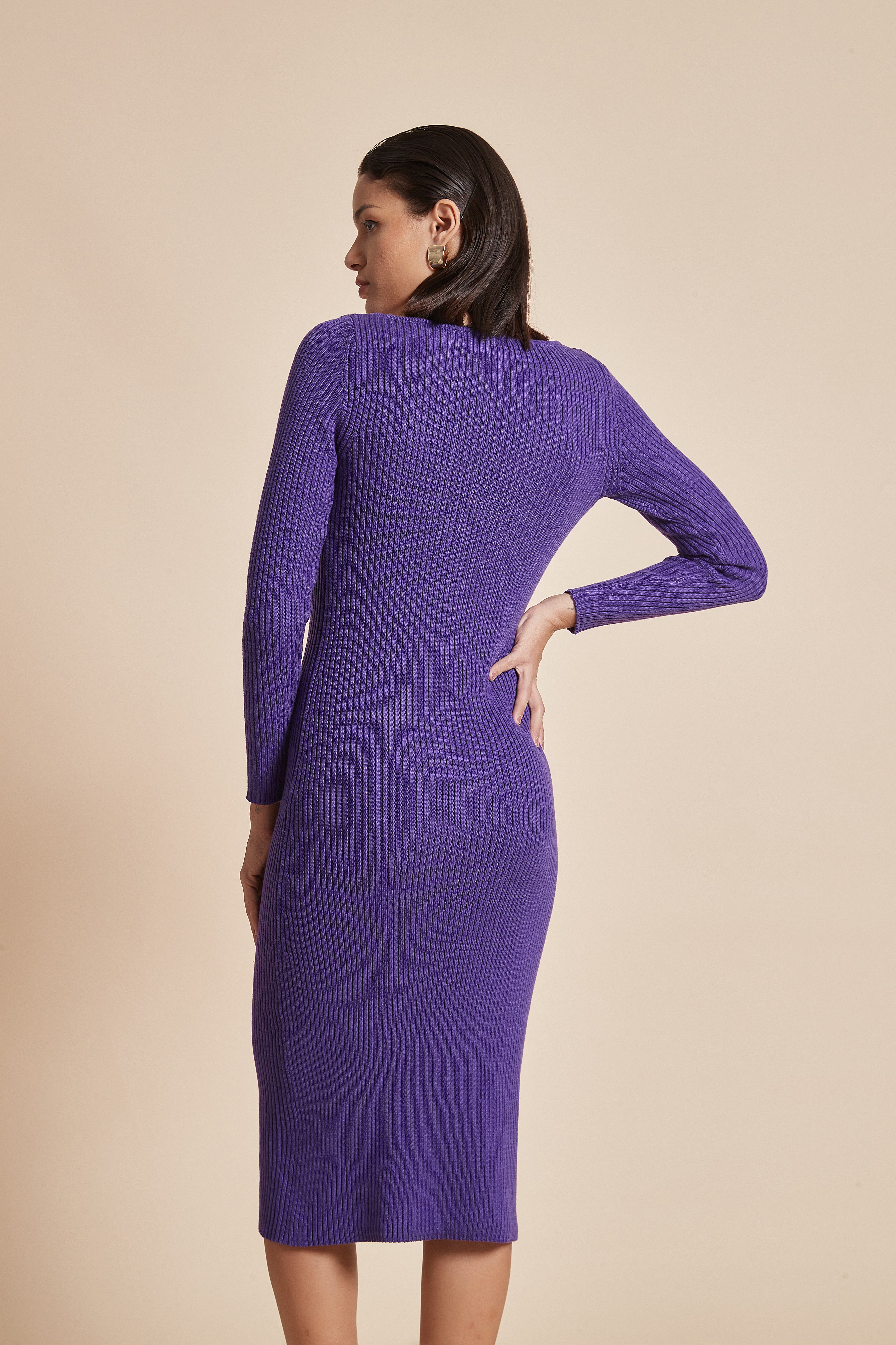 Yola Ribbed Midi Women's Dress with Long Sleeves, V-Neck, and Front Zipper