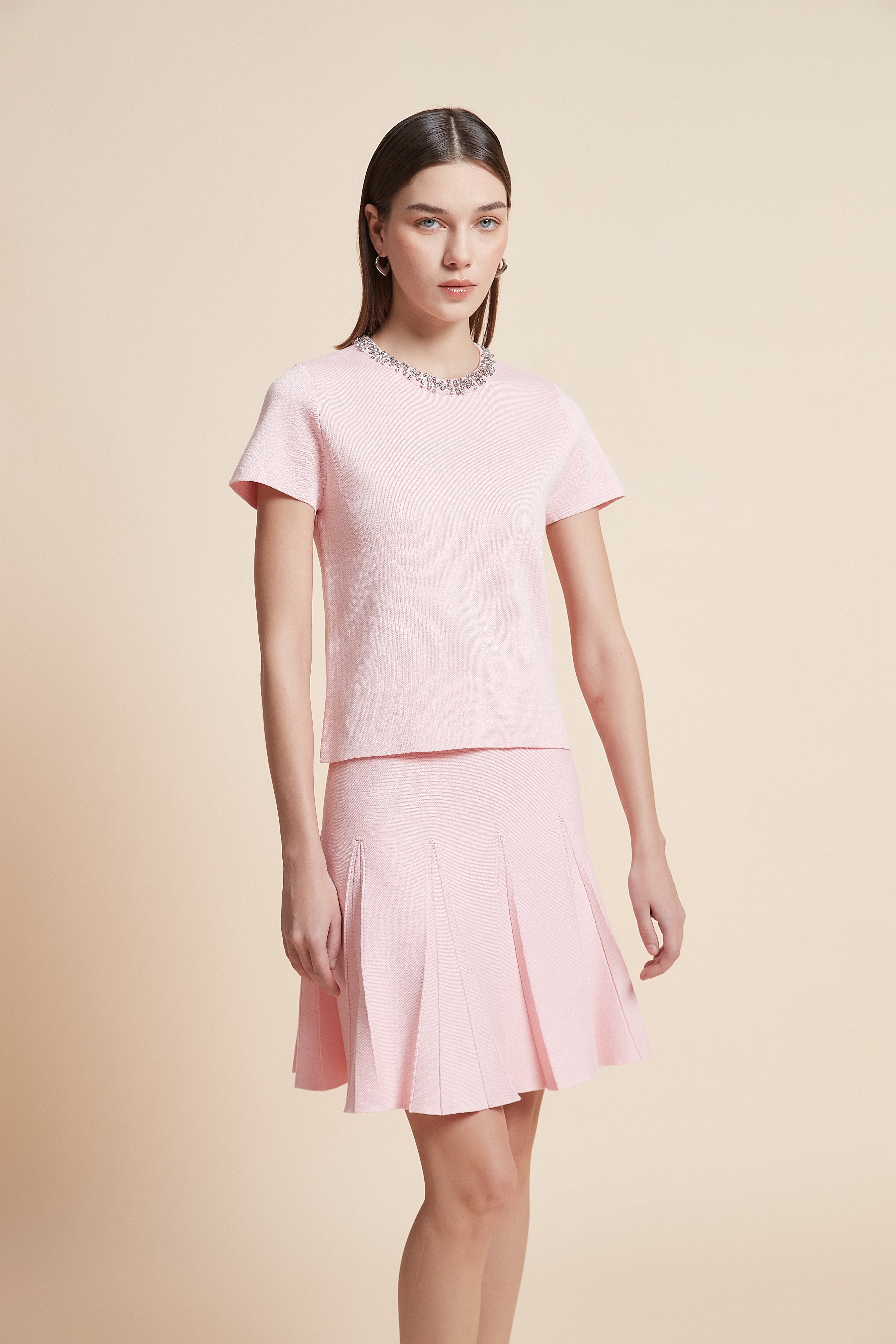 Plain Waist-Length Short-Sleeved Top