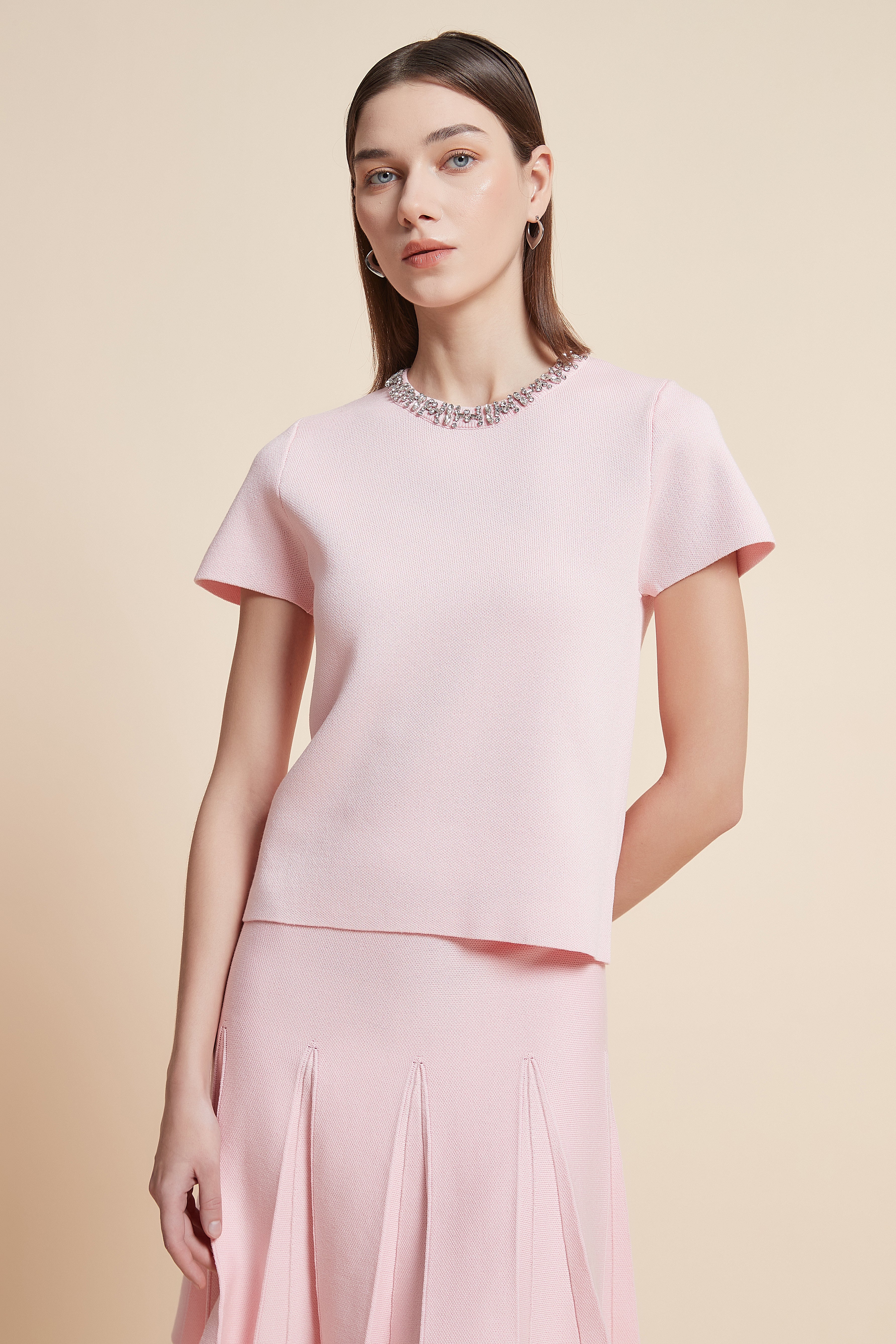 Plain Waist-Length Short-Sleeved Top