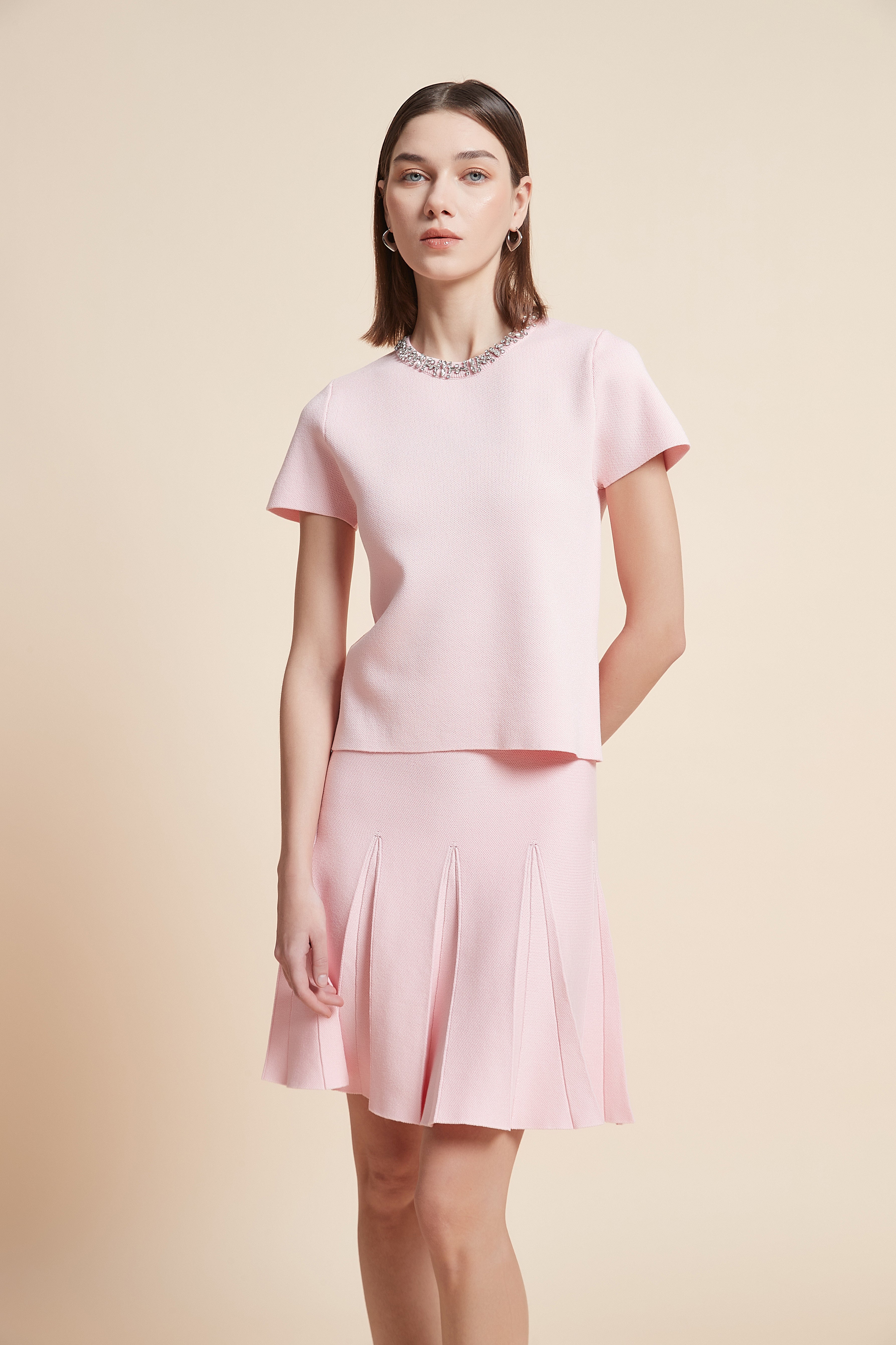 Plain Waist-Length Short-Sleeved Top