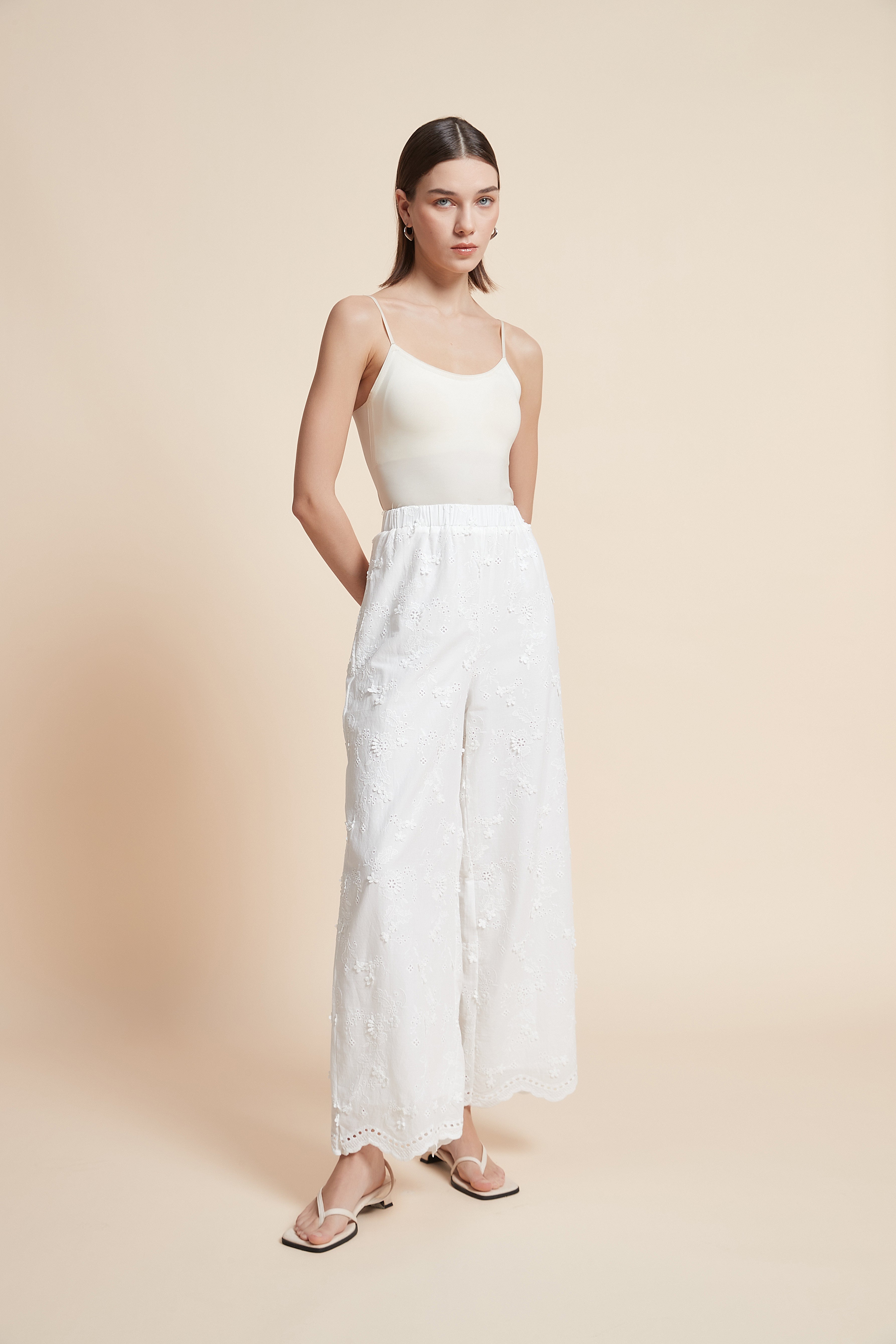Plain Wide-Leg Trousers