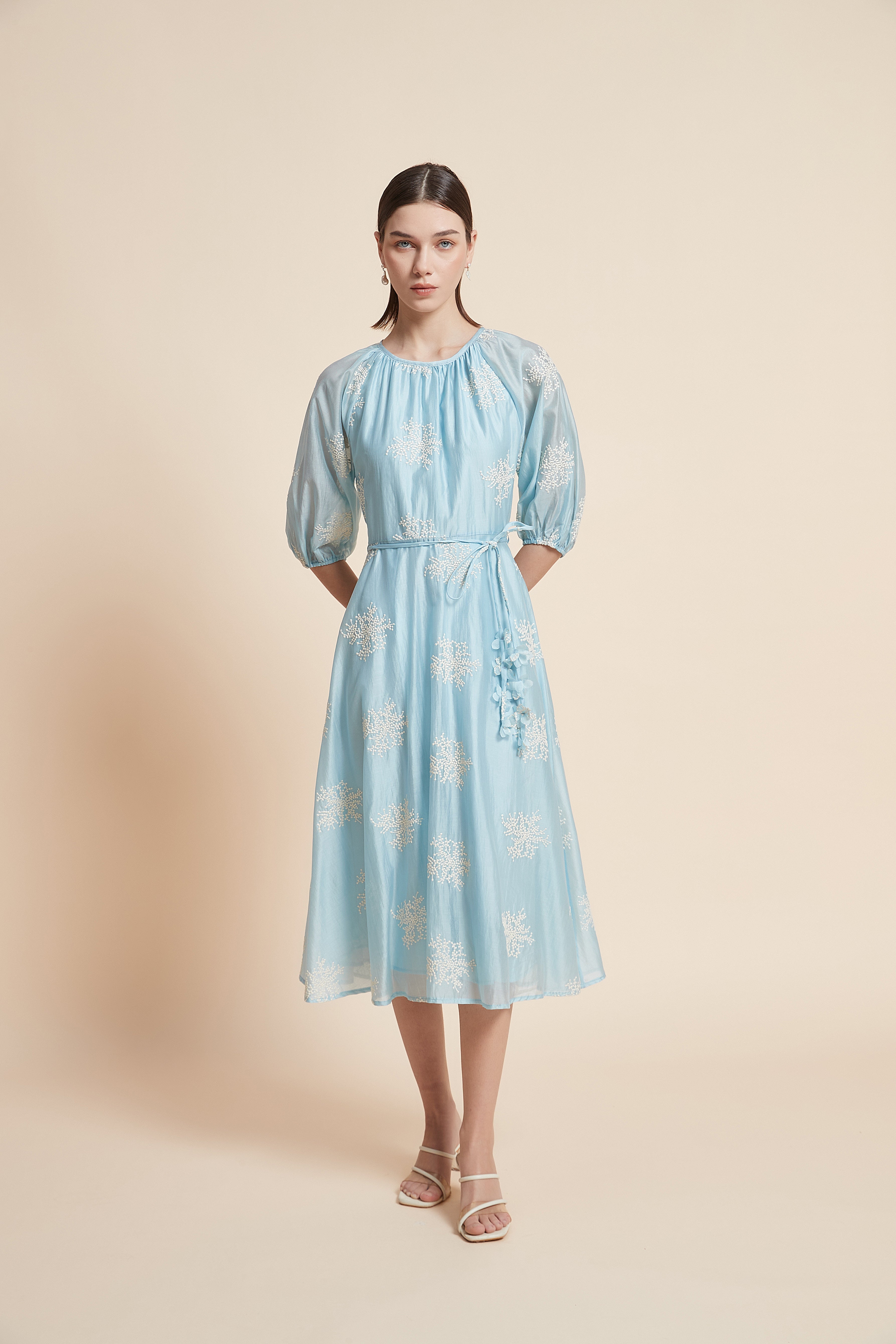 فستان ميدي نصف كم مورد