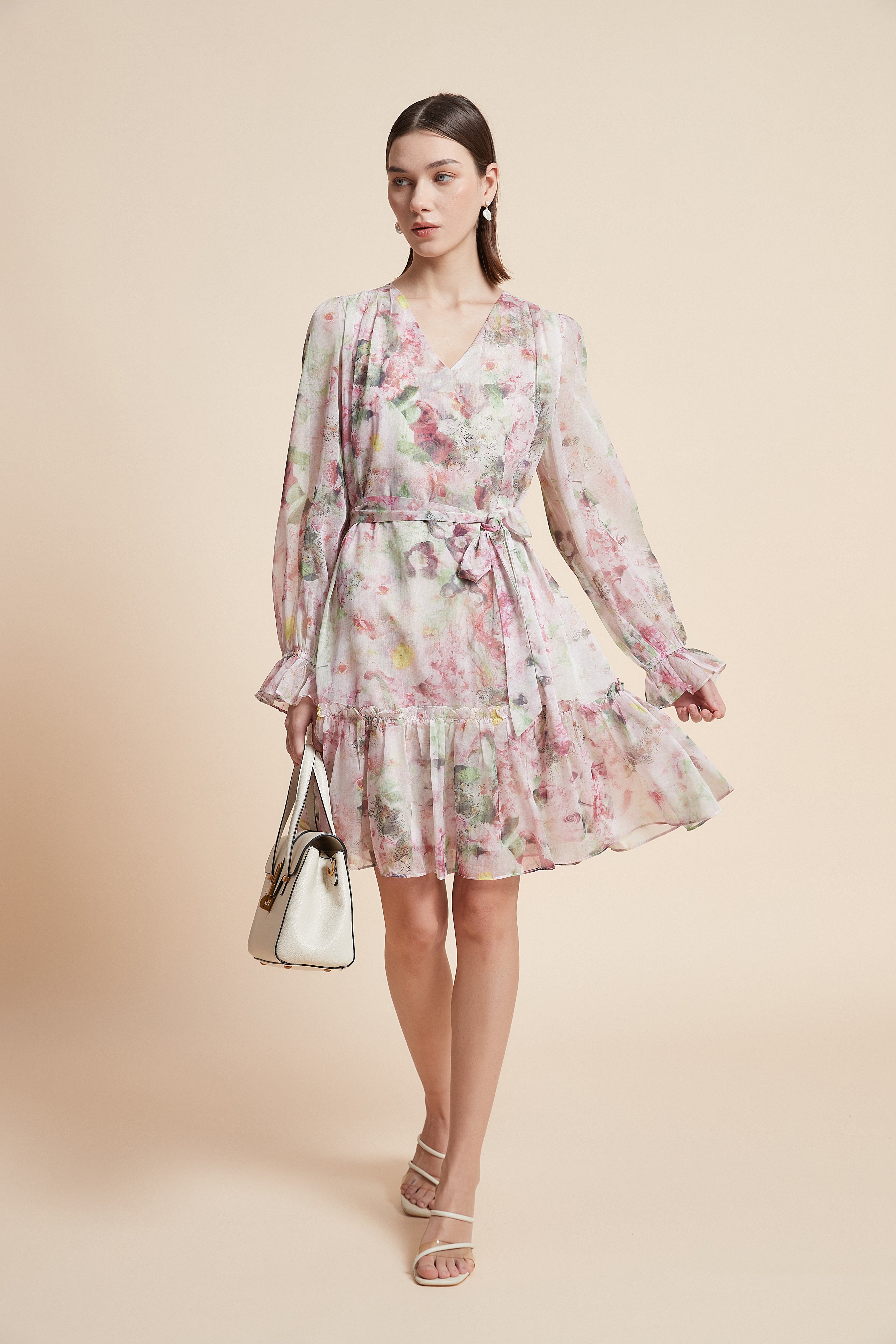 فستان كم طويل مورد بطول الركبة