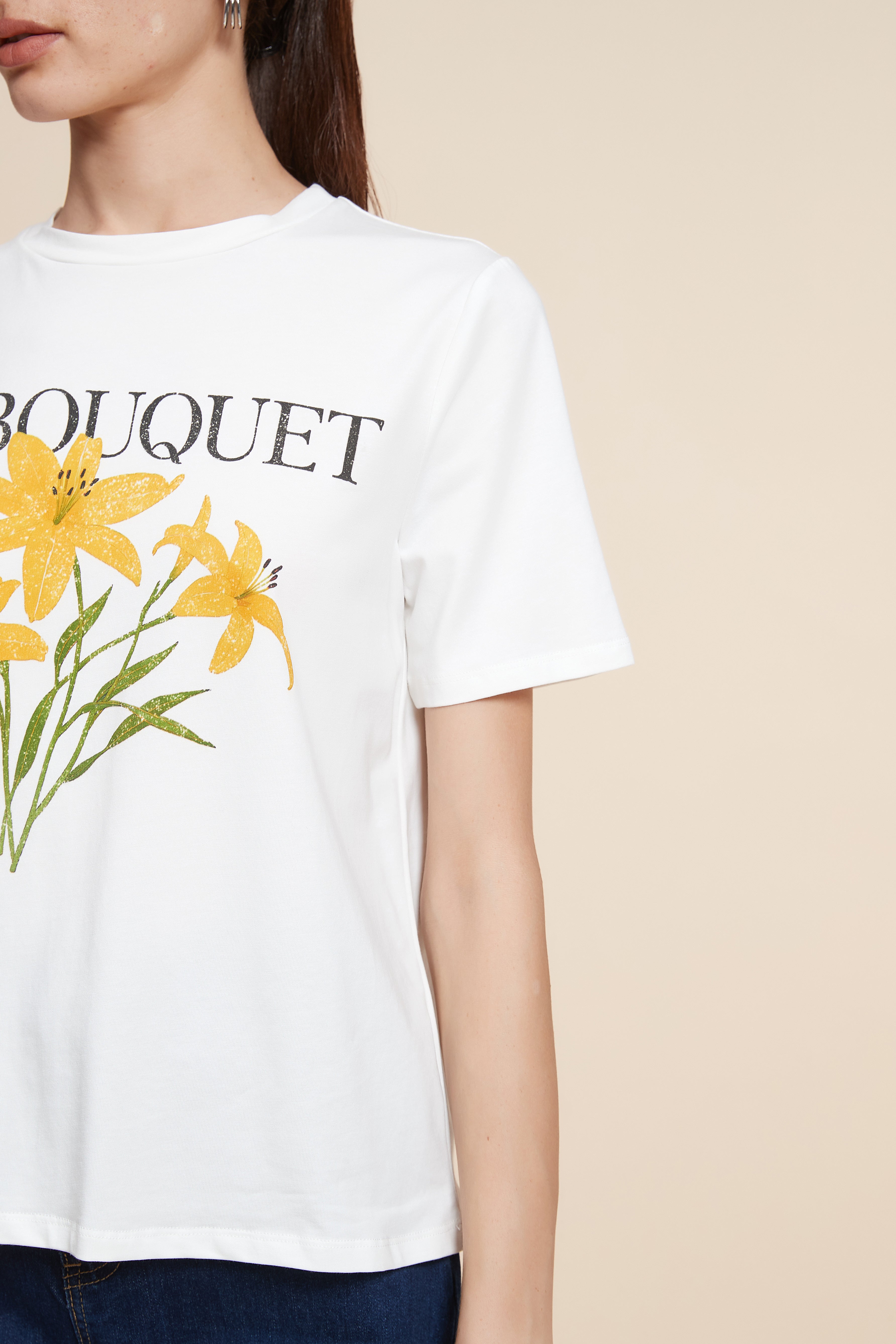 تي شيرت سادة مطبوع اكمام قصيرة