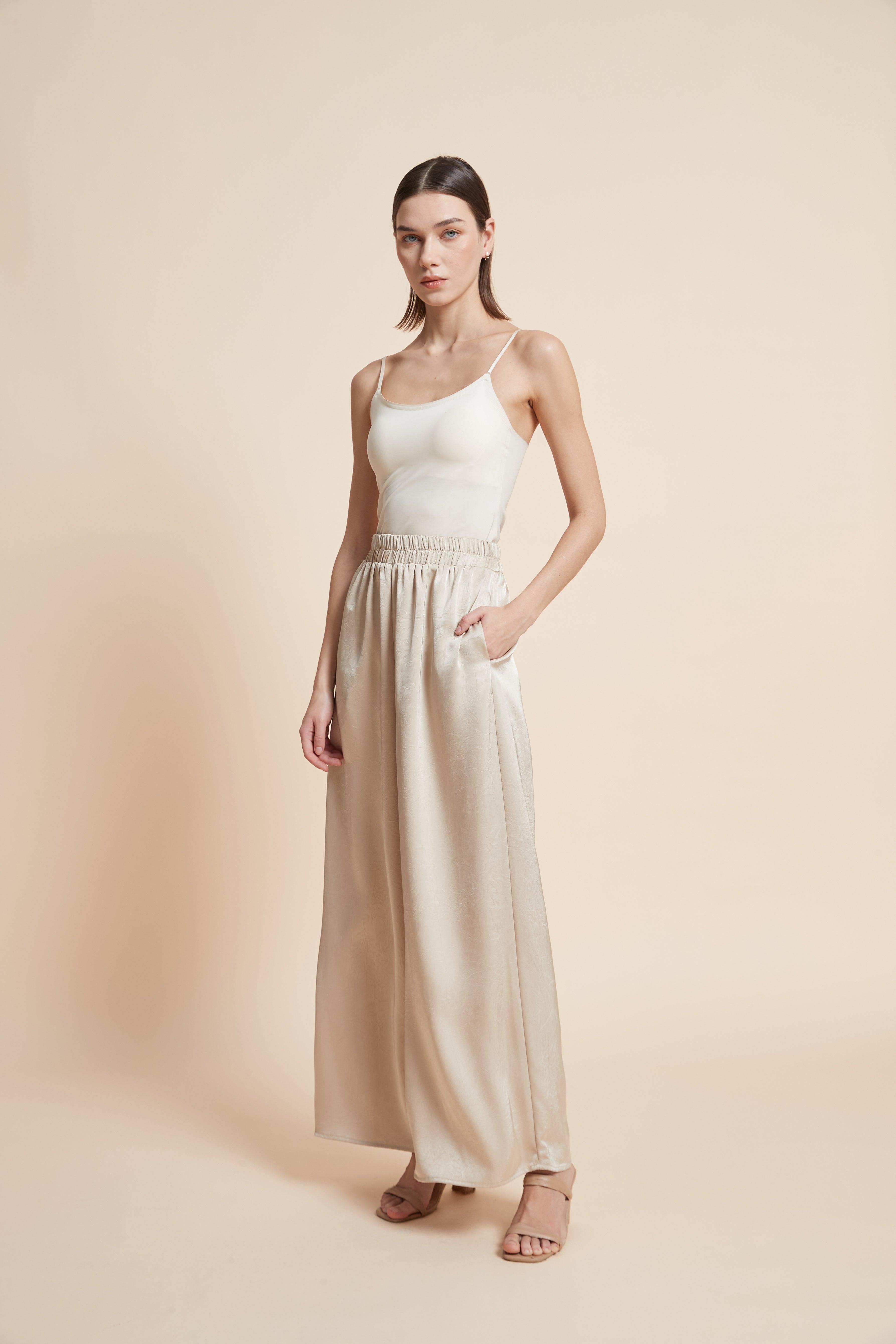 Plain Wide-Leg Long Trousers