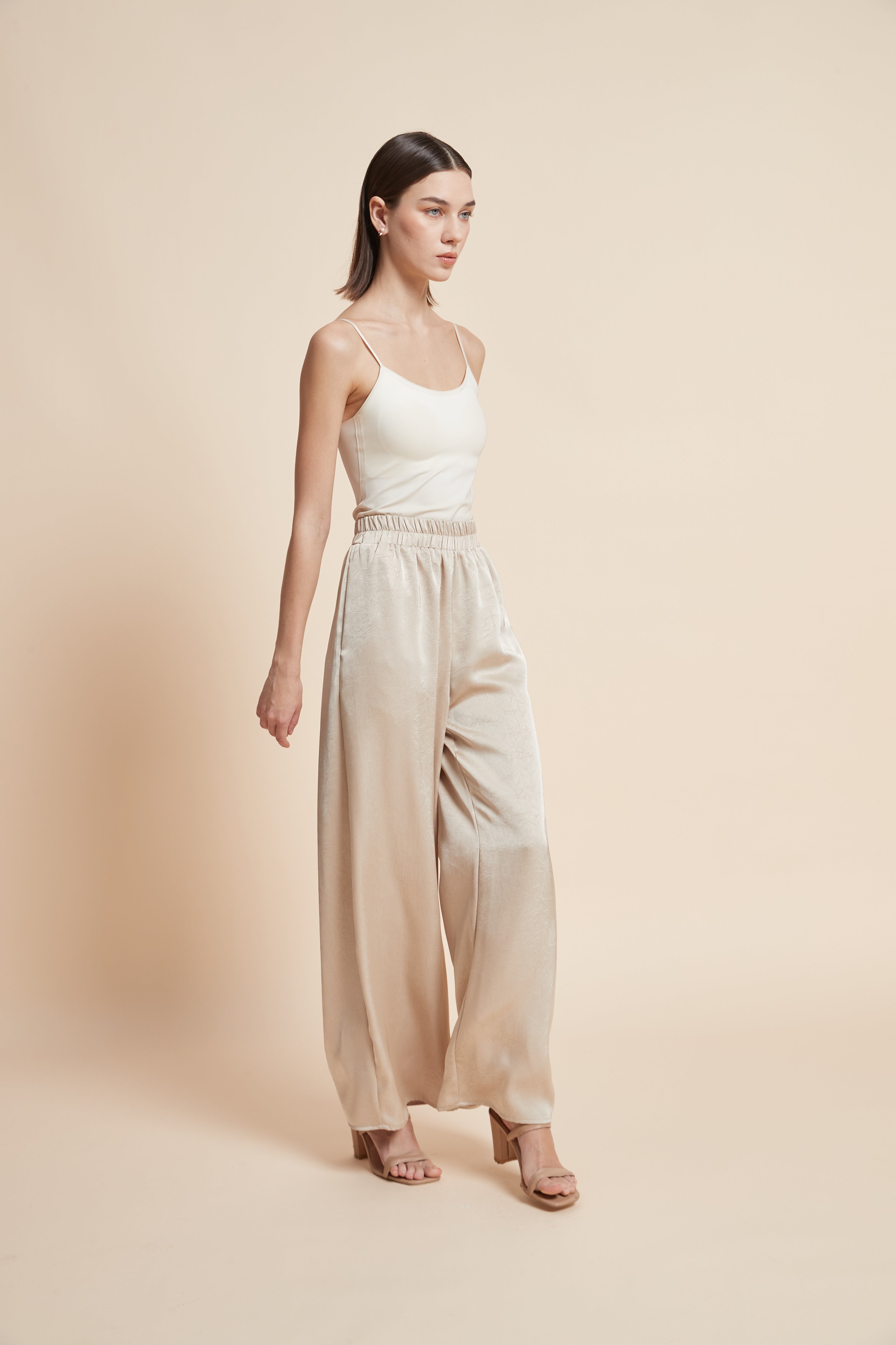 Plain Wide-Leg Long Trousers