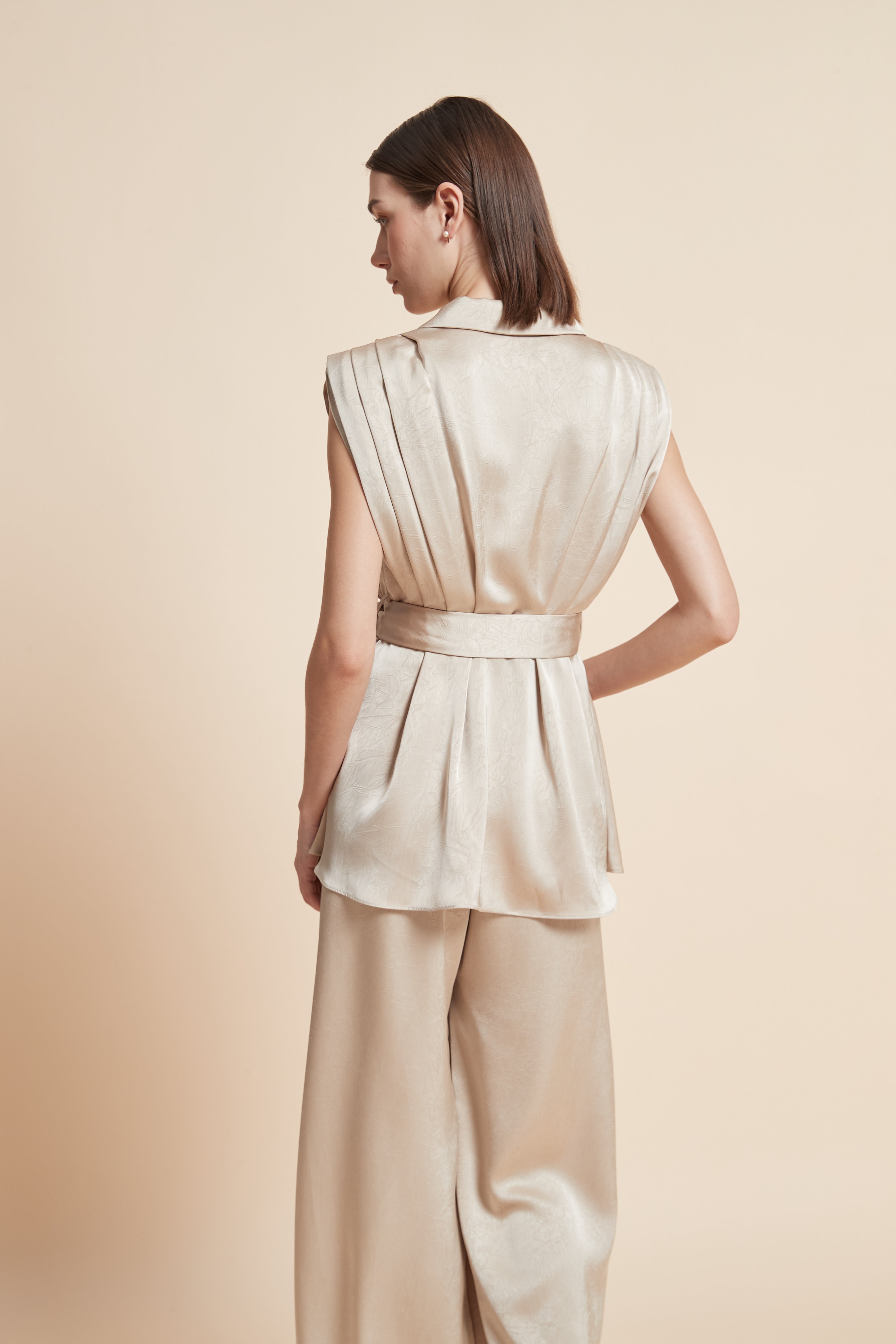 توب بدون كم مكشكش