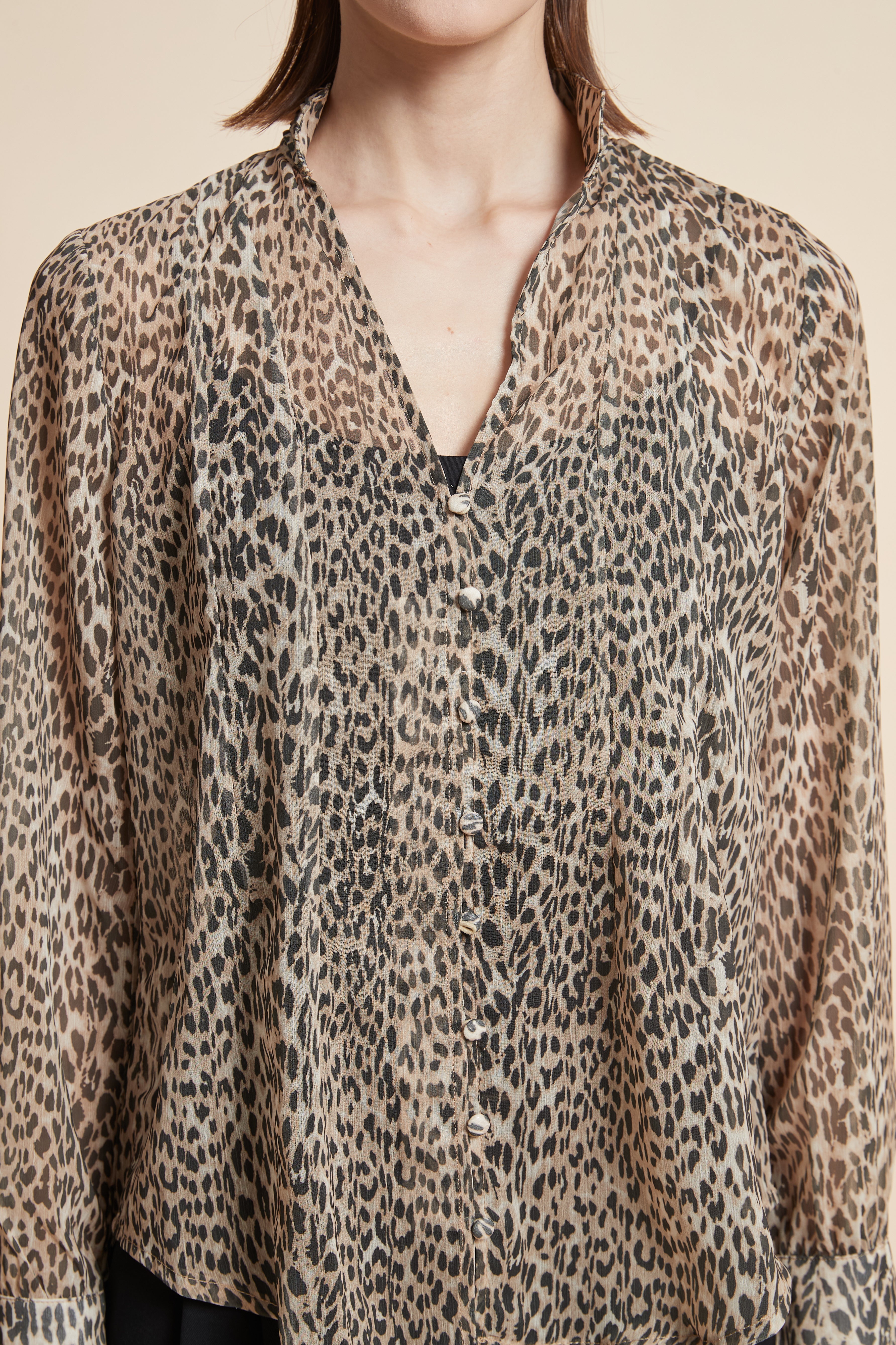 بلوزة بكم طويل طبعة فهد