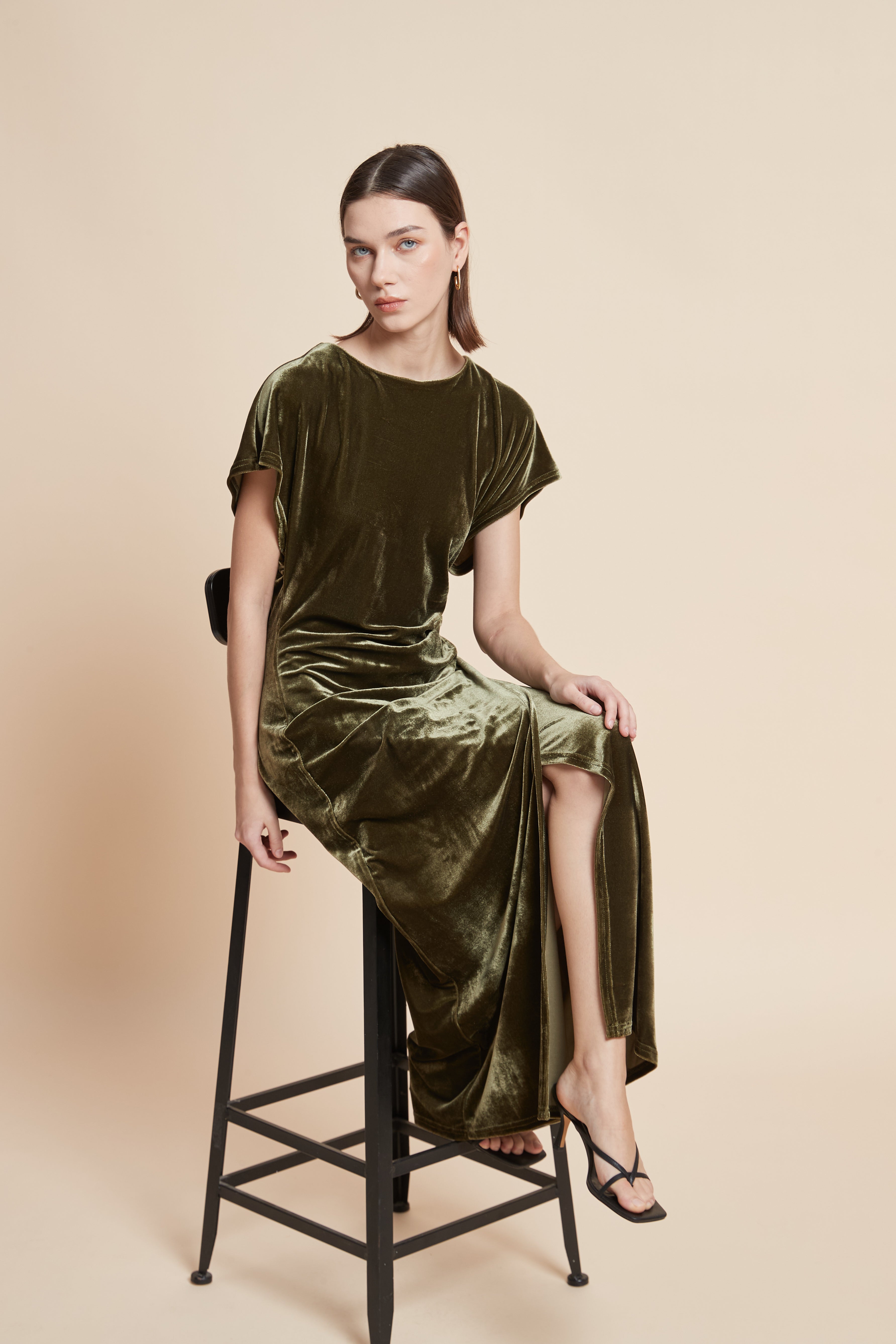 Short-Sleeved Plain Dress