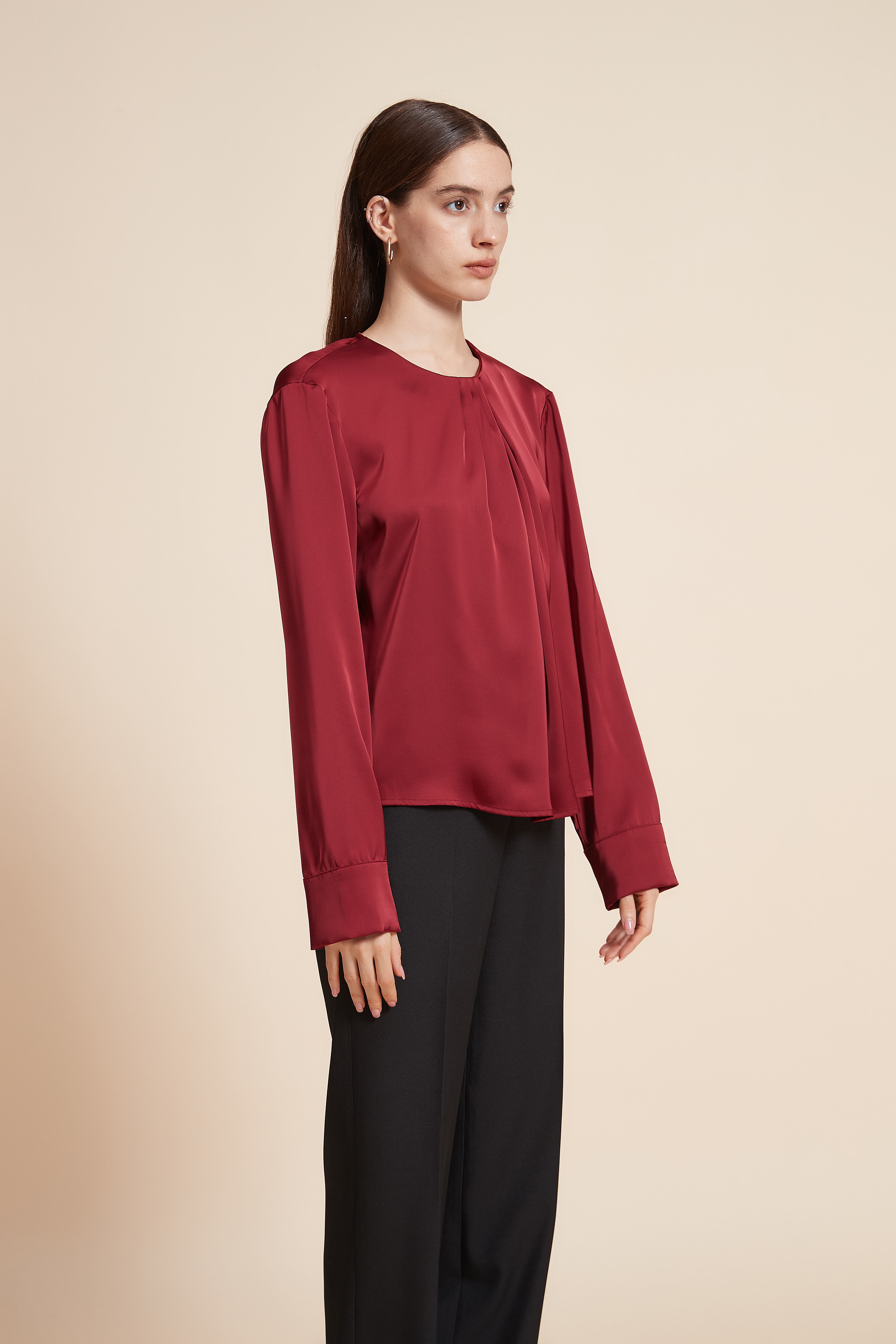 Loose-Fit Long Sleeve Plain Blouse