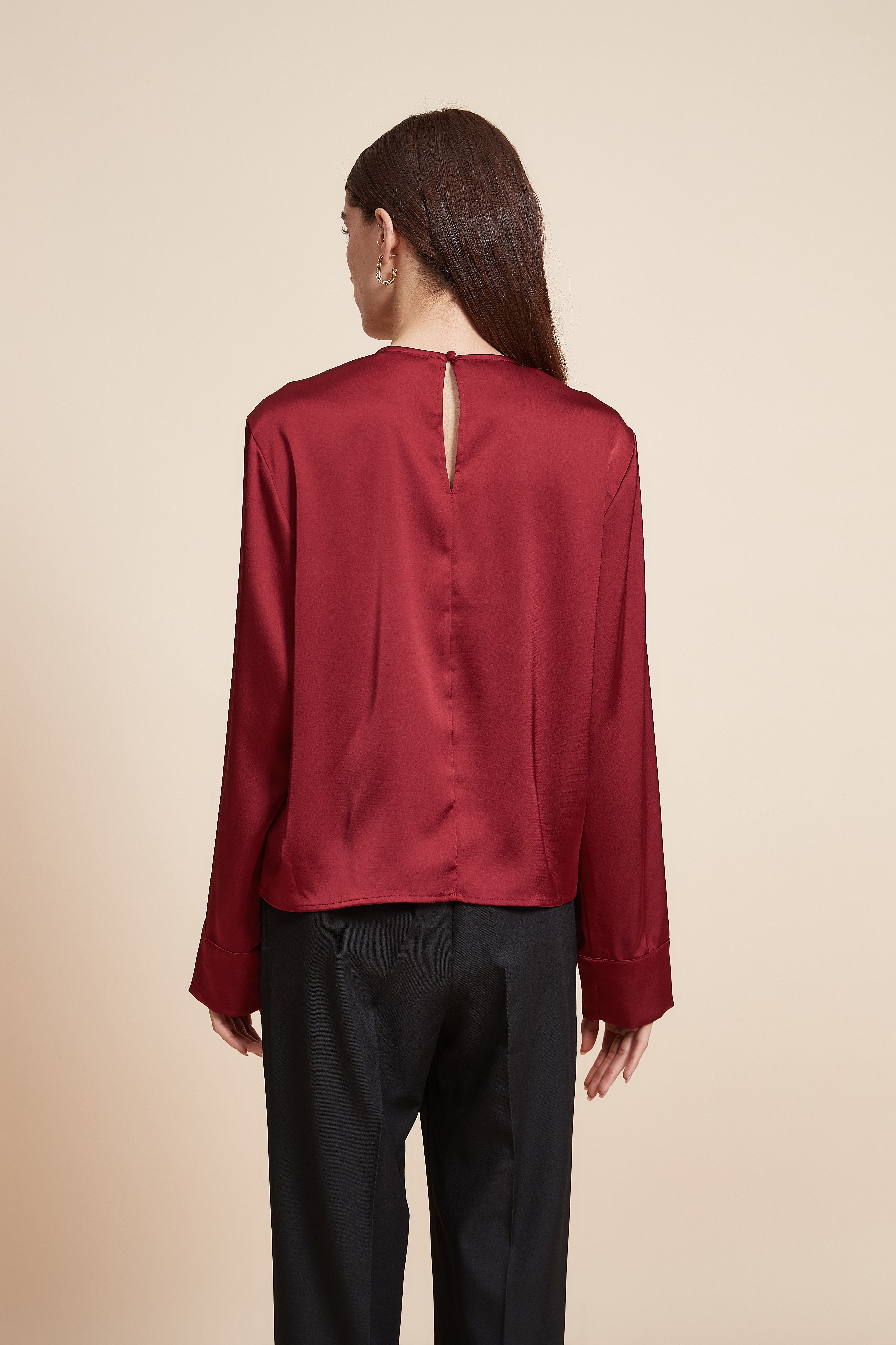 Loose-Fit Long Sleeve Plain Blouse