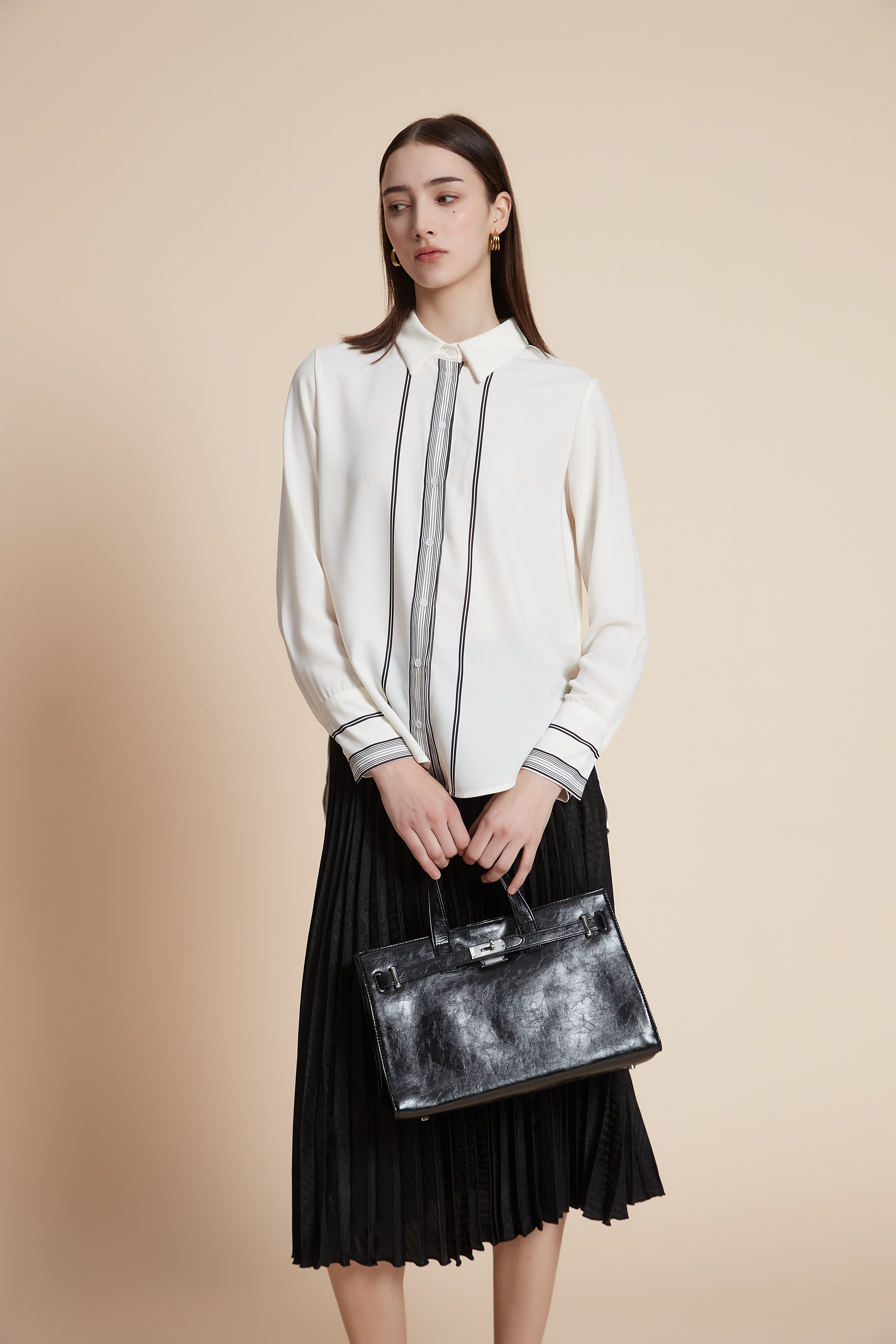 Long-sleeved striped shirt