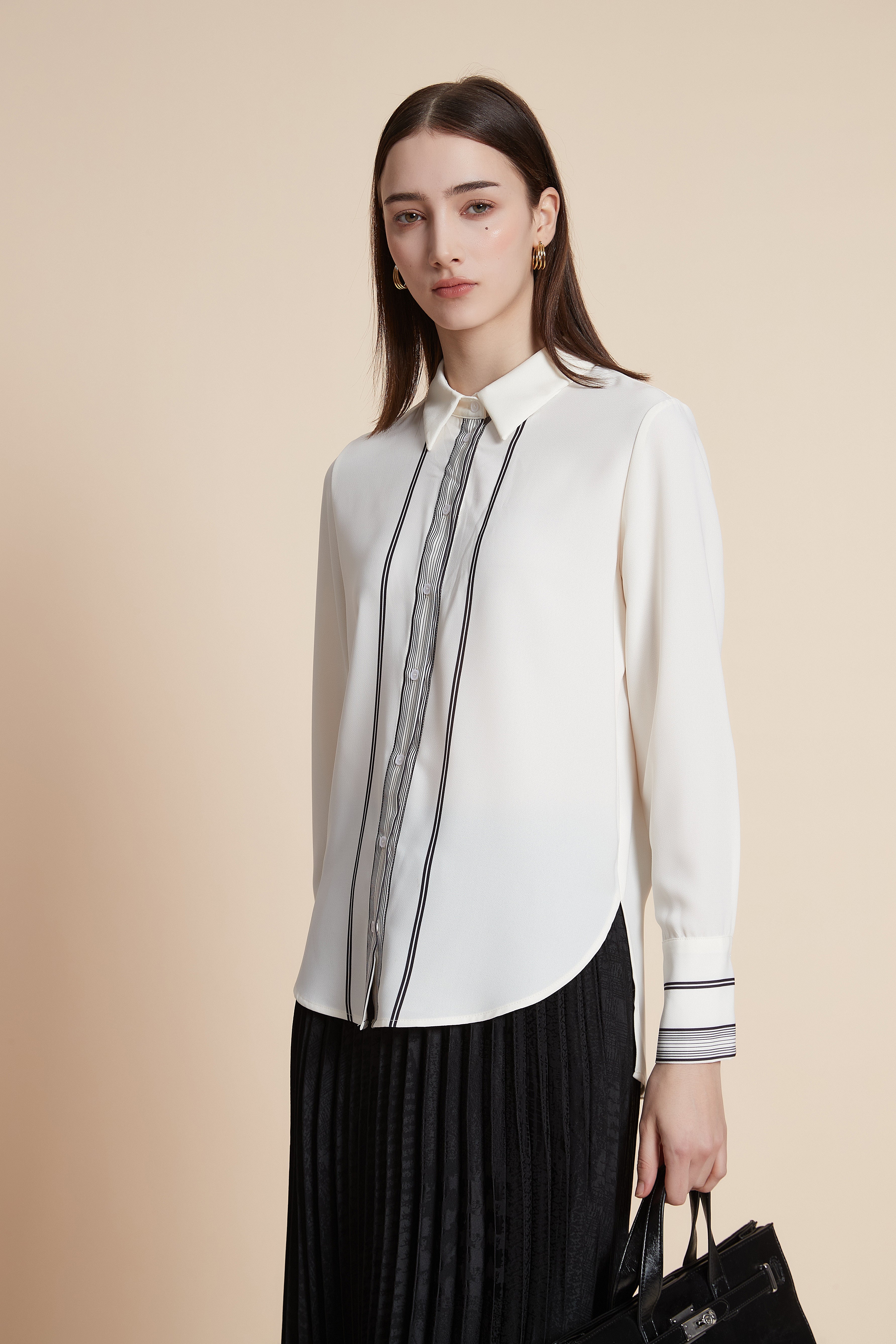 Long-sleeved striped shirt