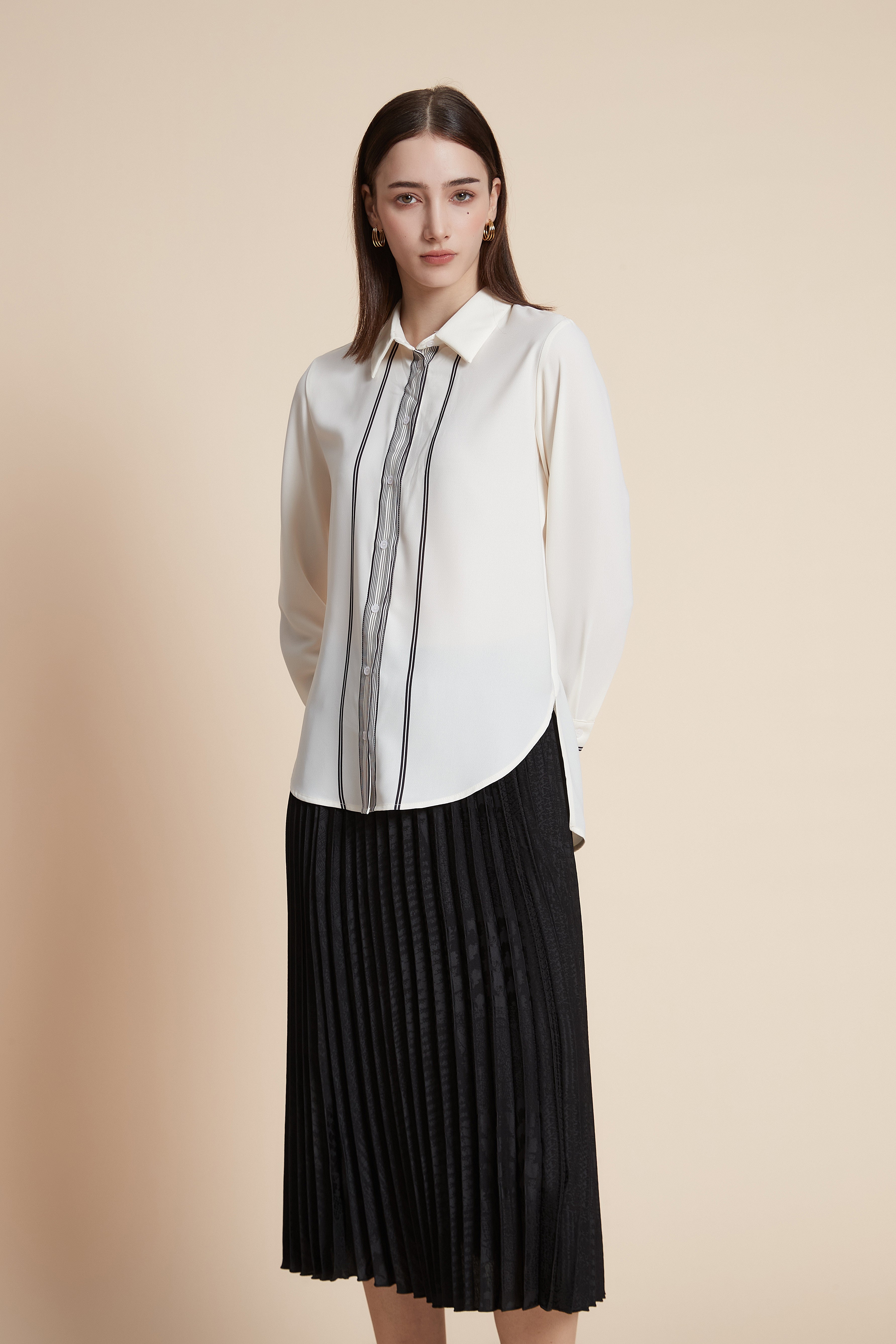 Long-sleeved striped shirt