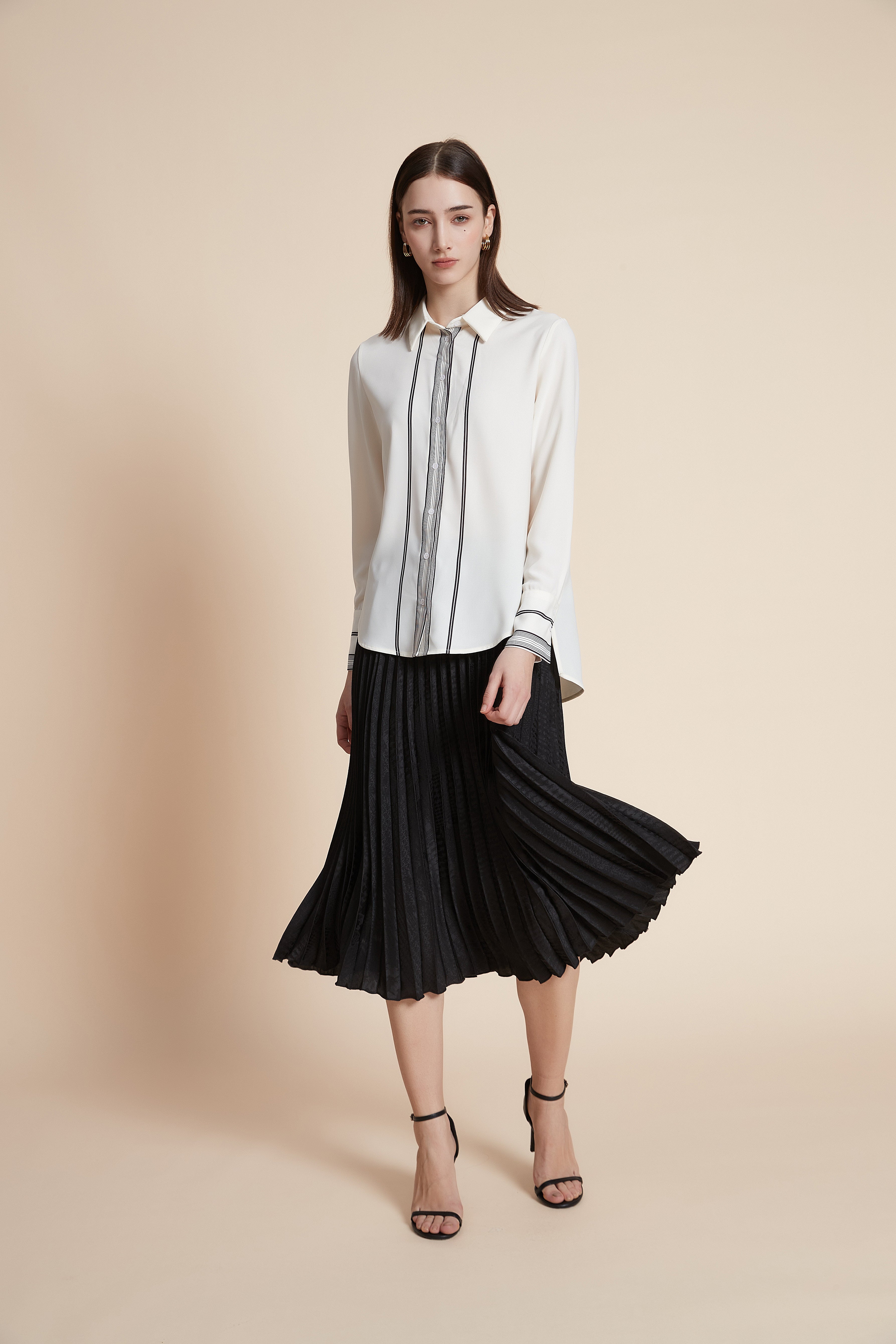 Long-sleeved striped shirt