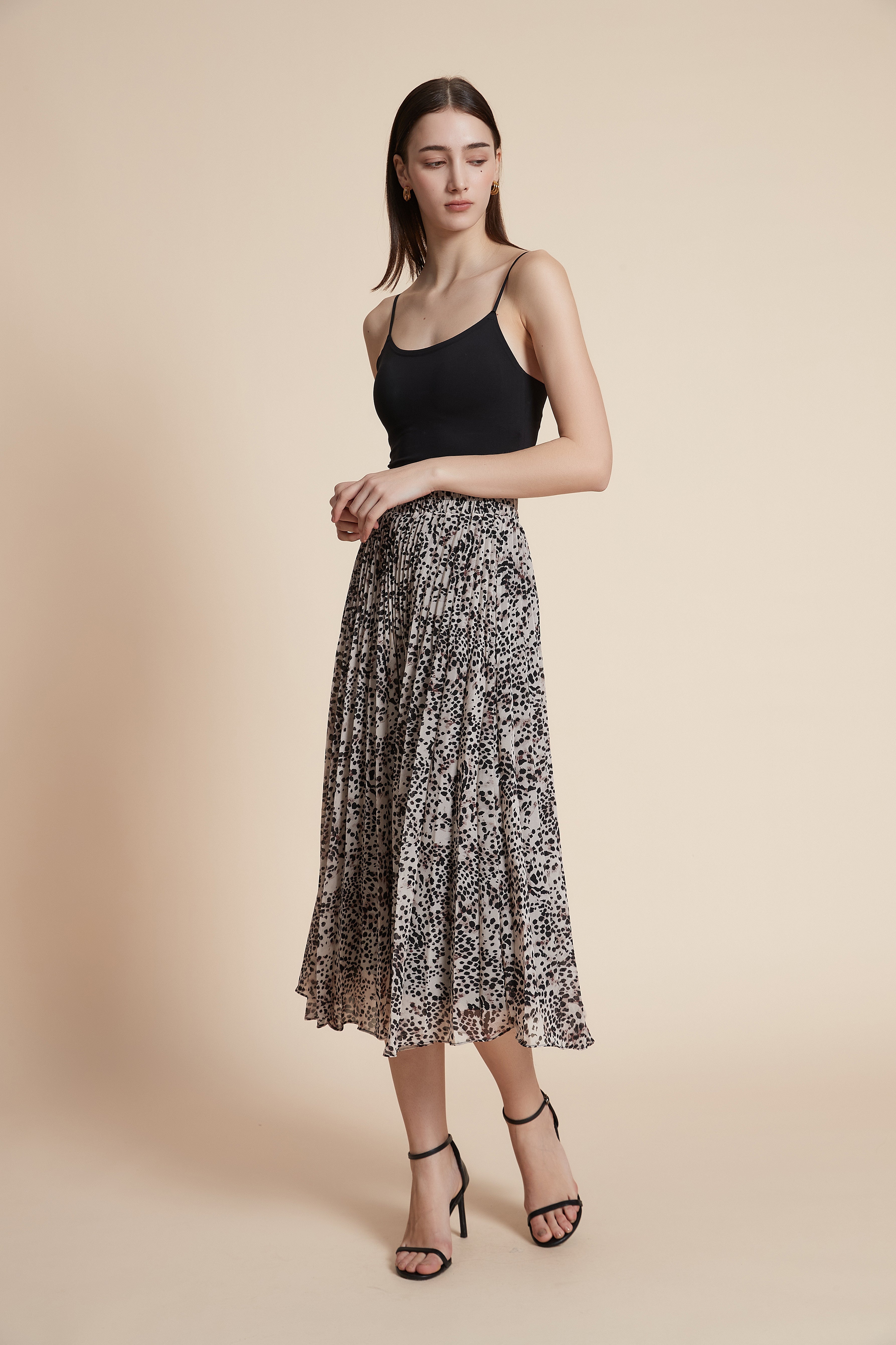 Pleated midi skirt