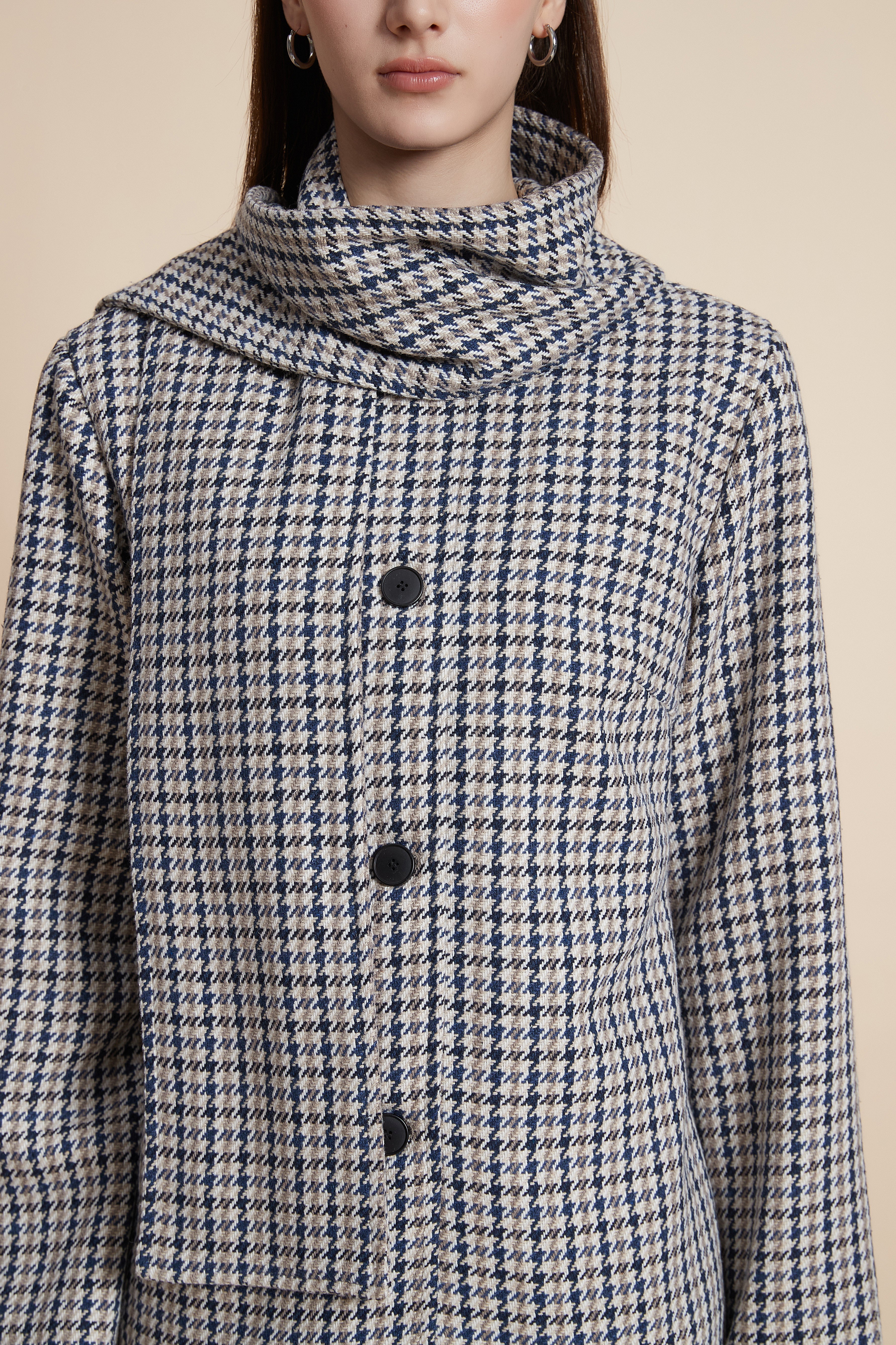 Long-sleeved plaid jacket