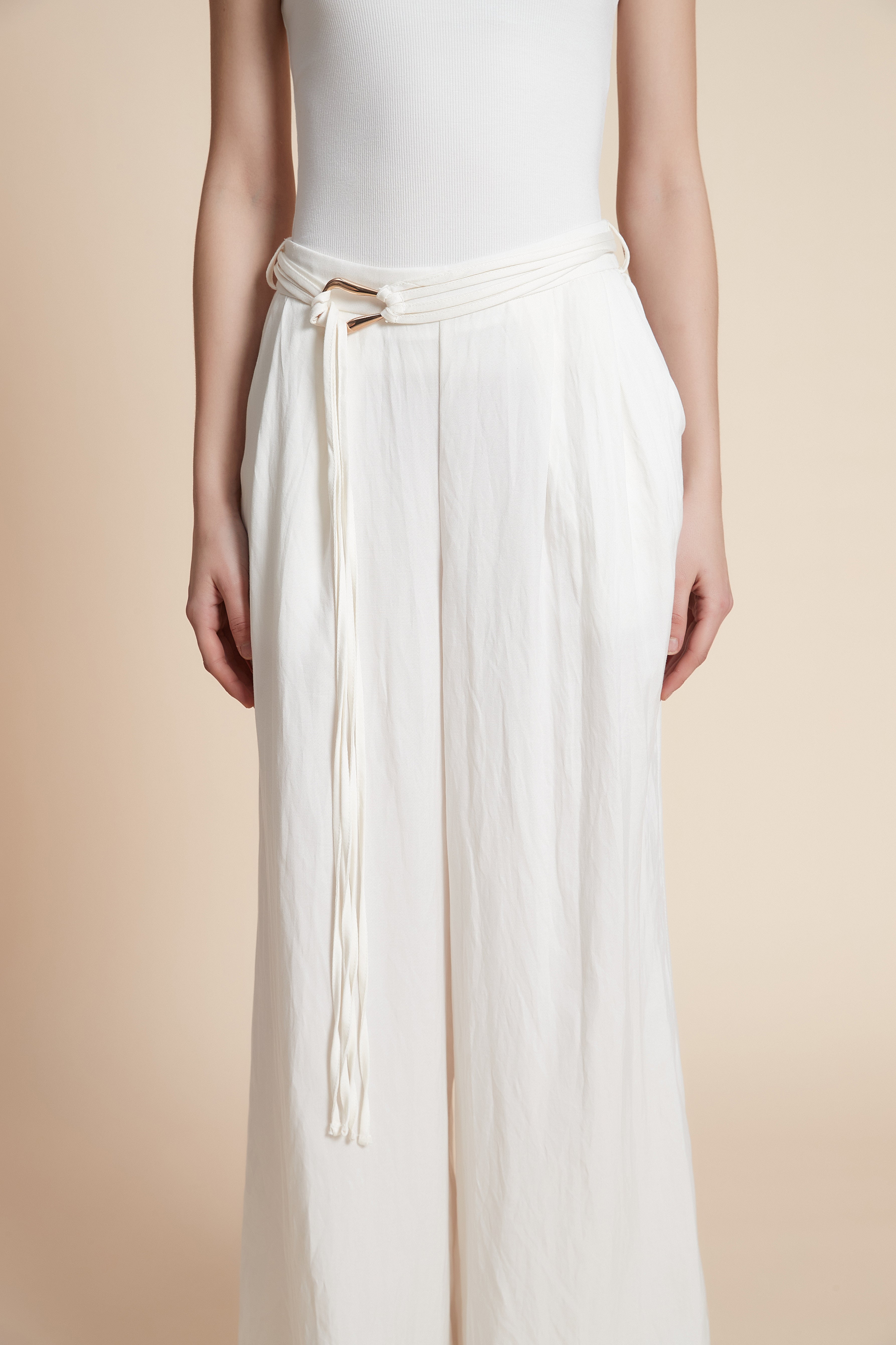 بنطلون واسع طويل سادة