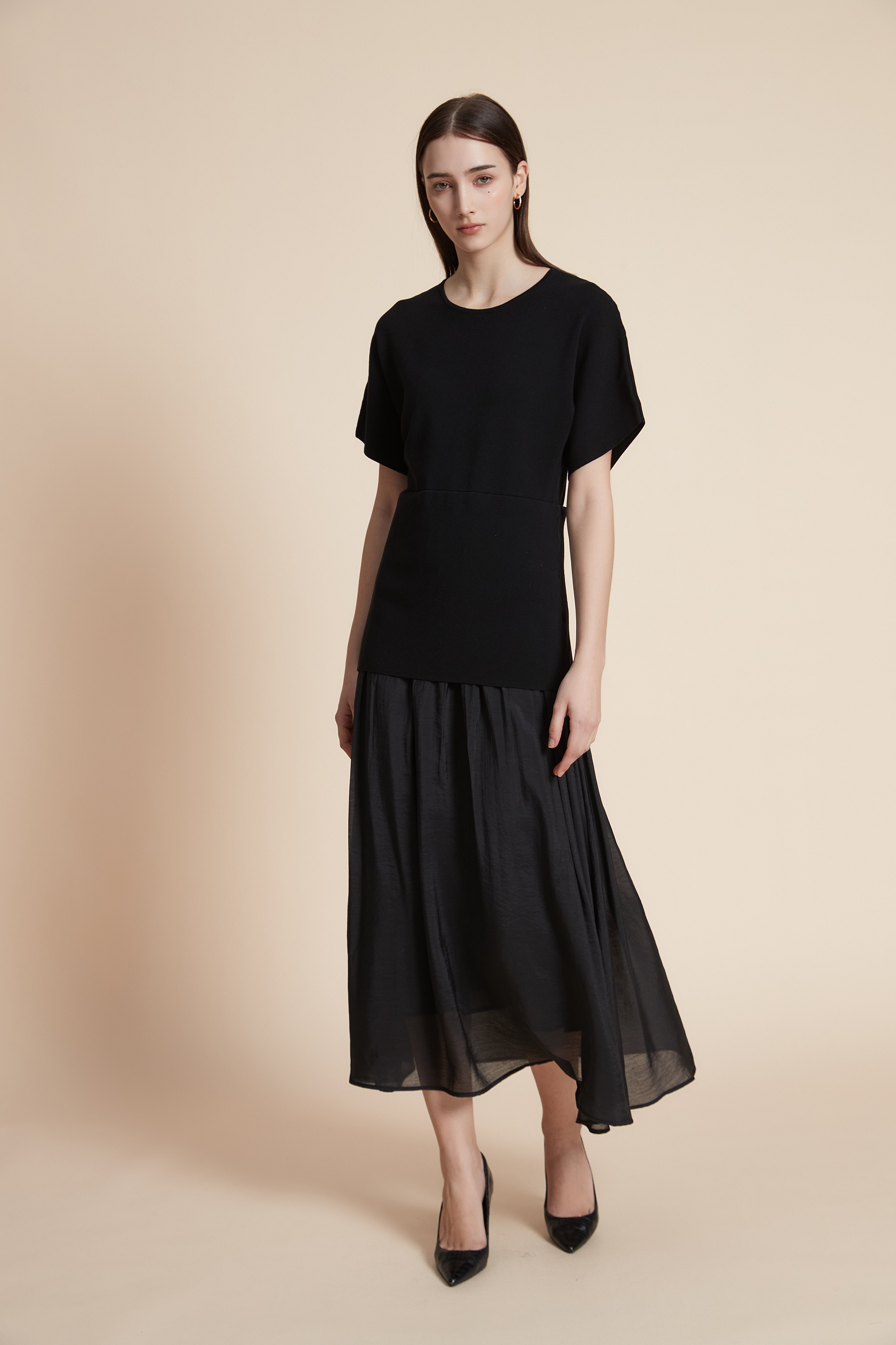 Plain half-sleeve midi dress