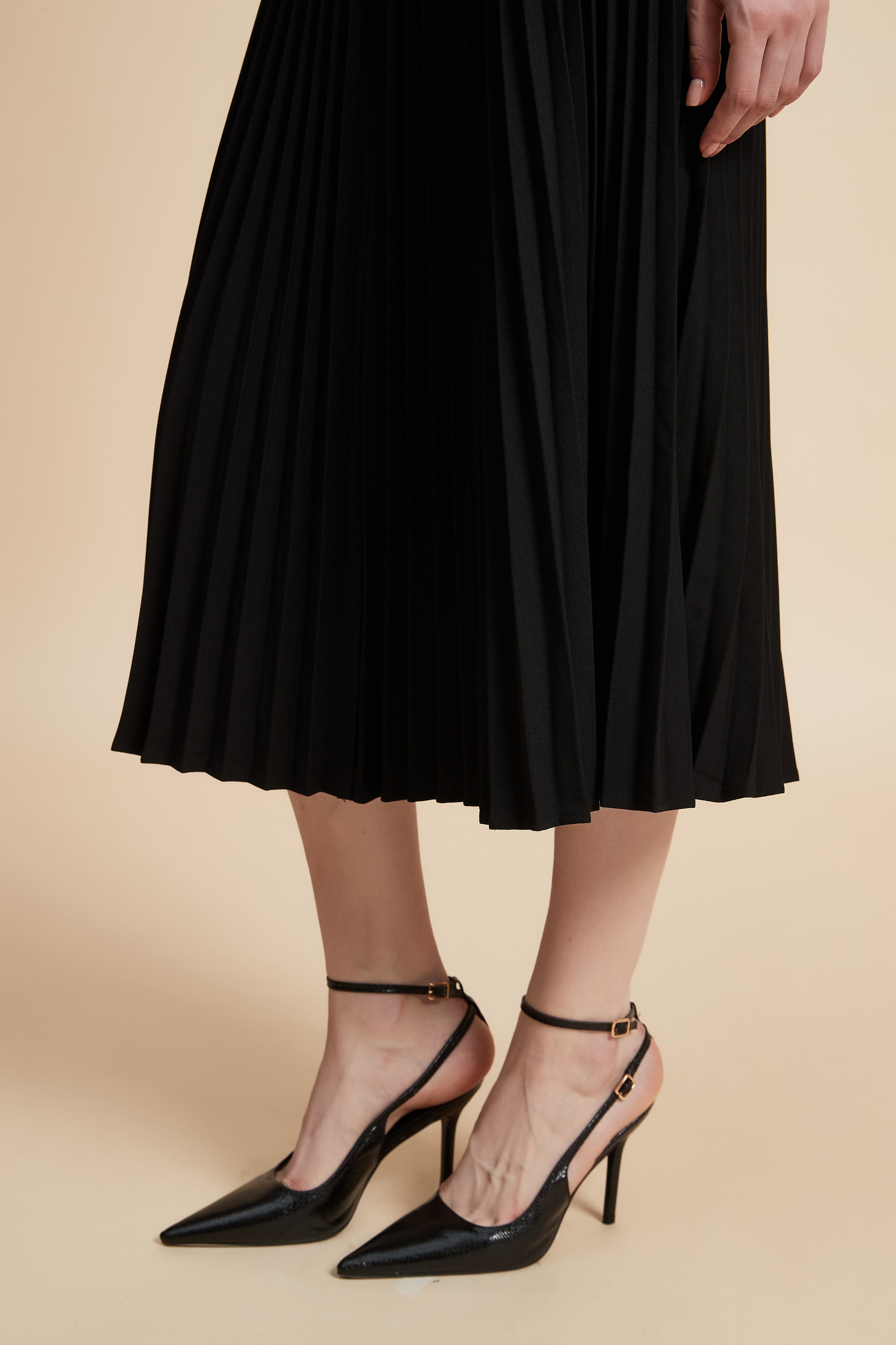 Solid Pleated Midi Skirt