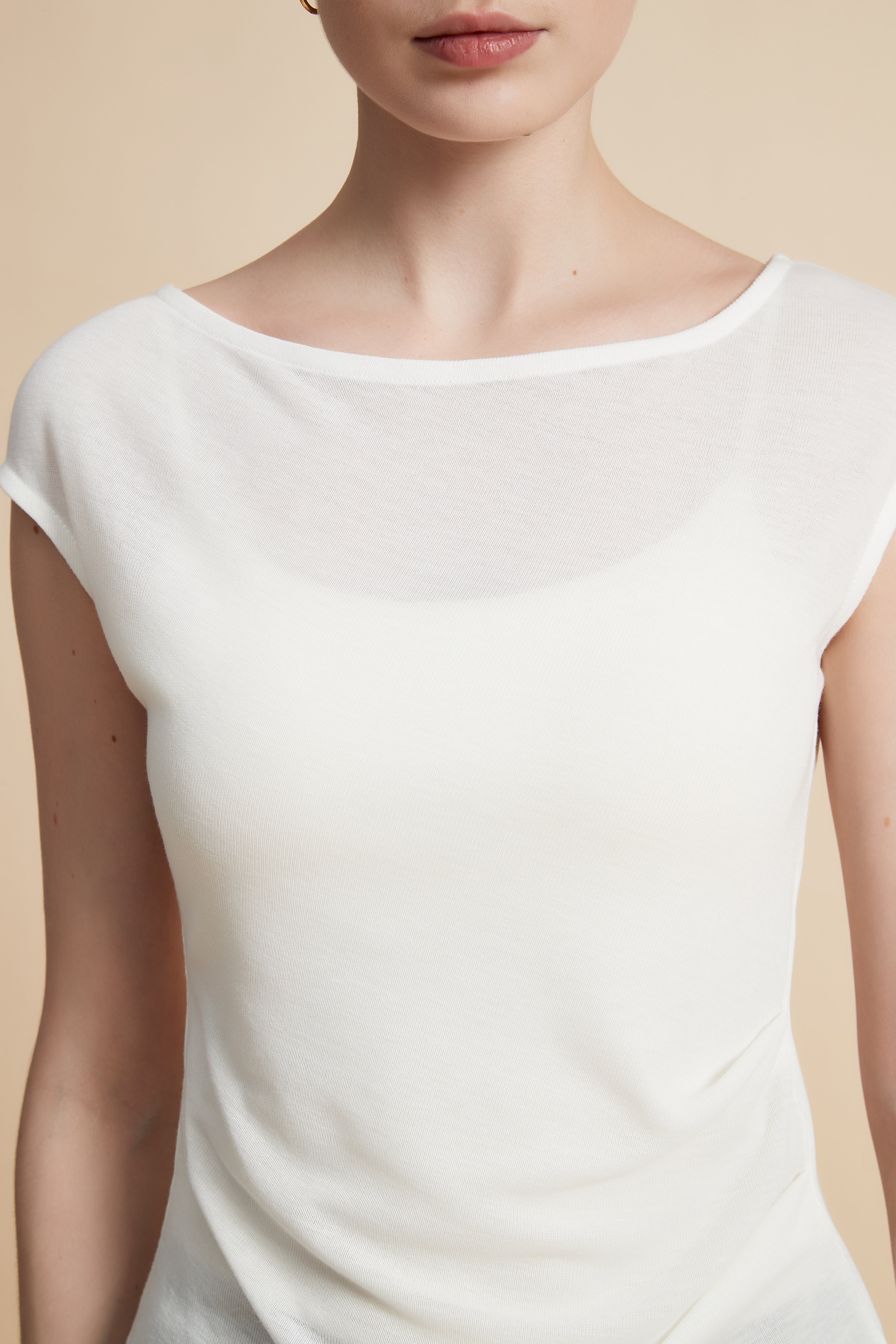 Sleeveless Top with Round Neck