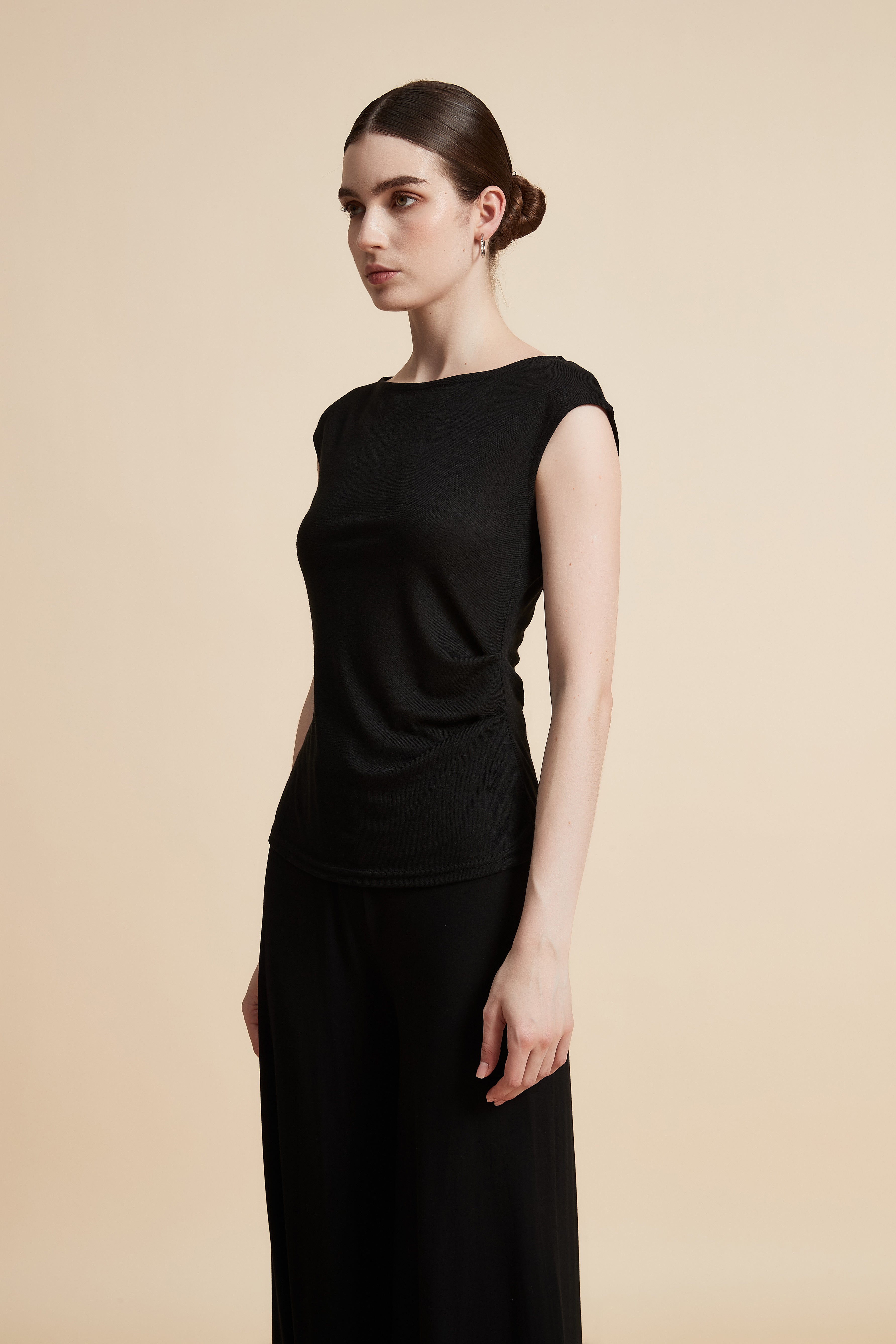 Sleeveless Top with Round Neck