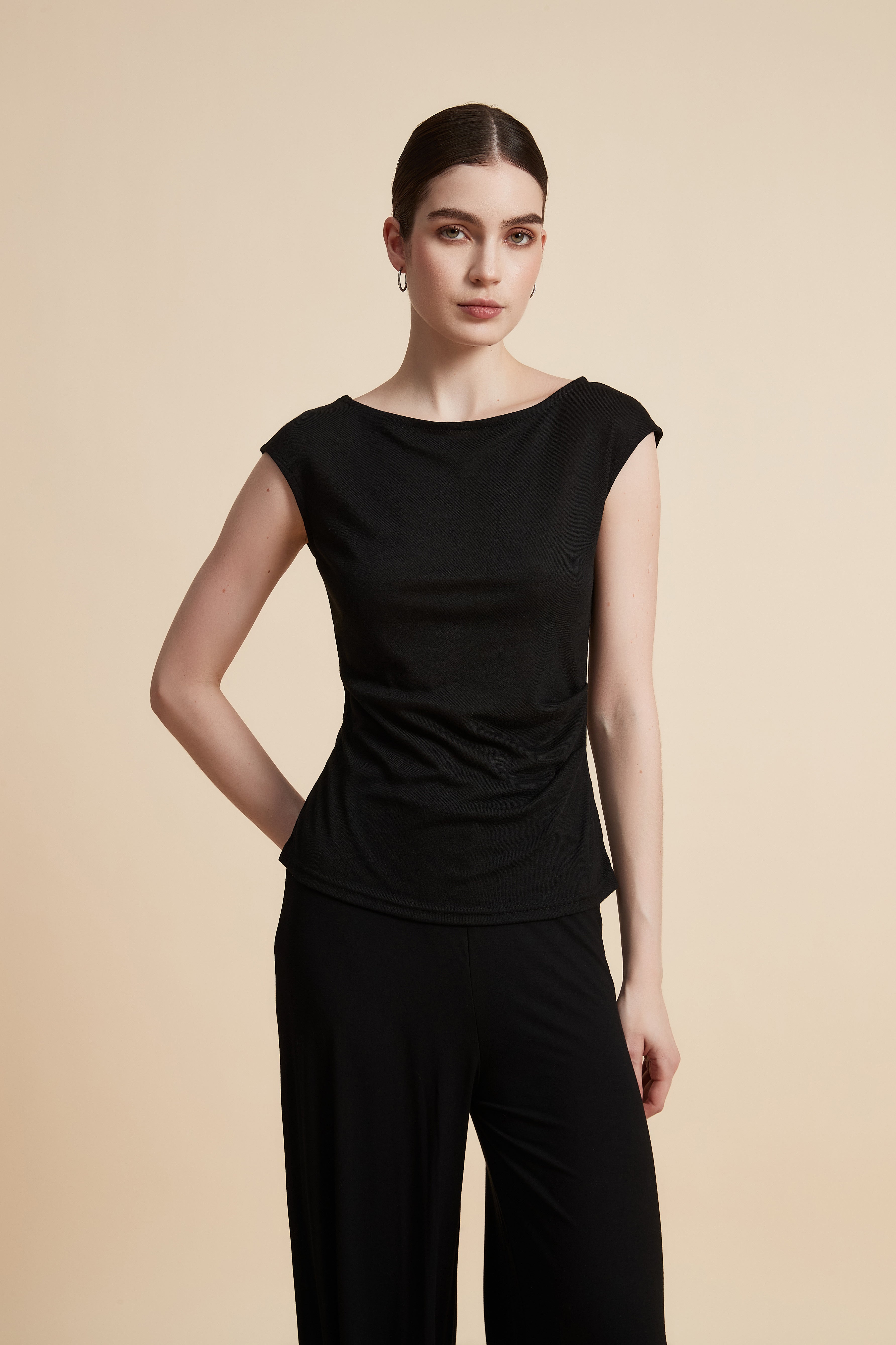Sleeveless Top with Round Neck