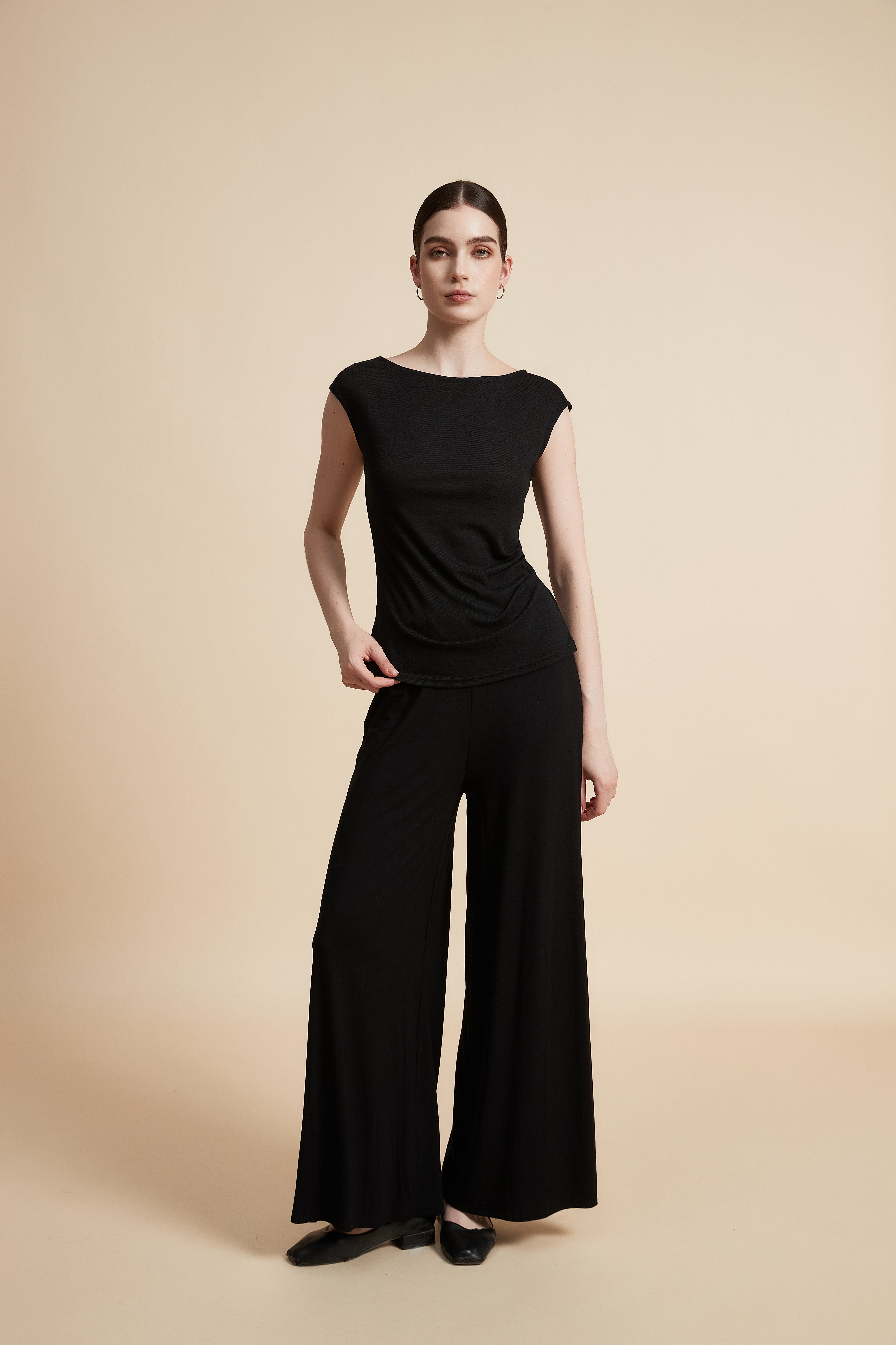 Sleeveless Top with Round Neck